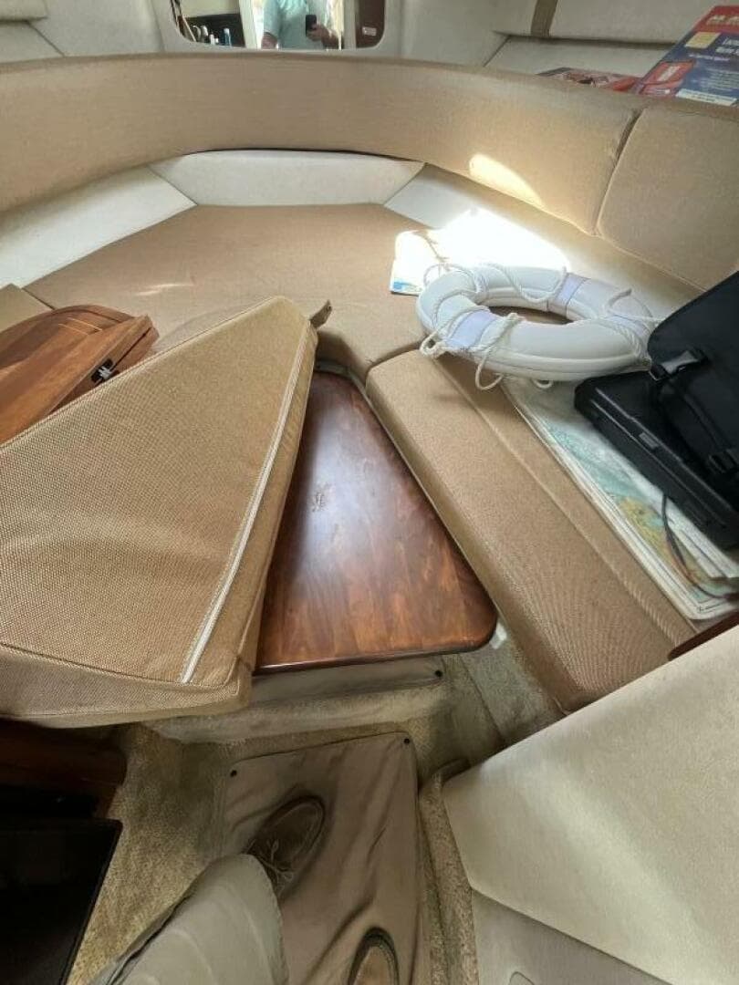 2012 Sea Ray 240 Sundancer — photo 15