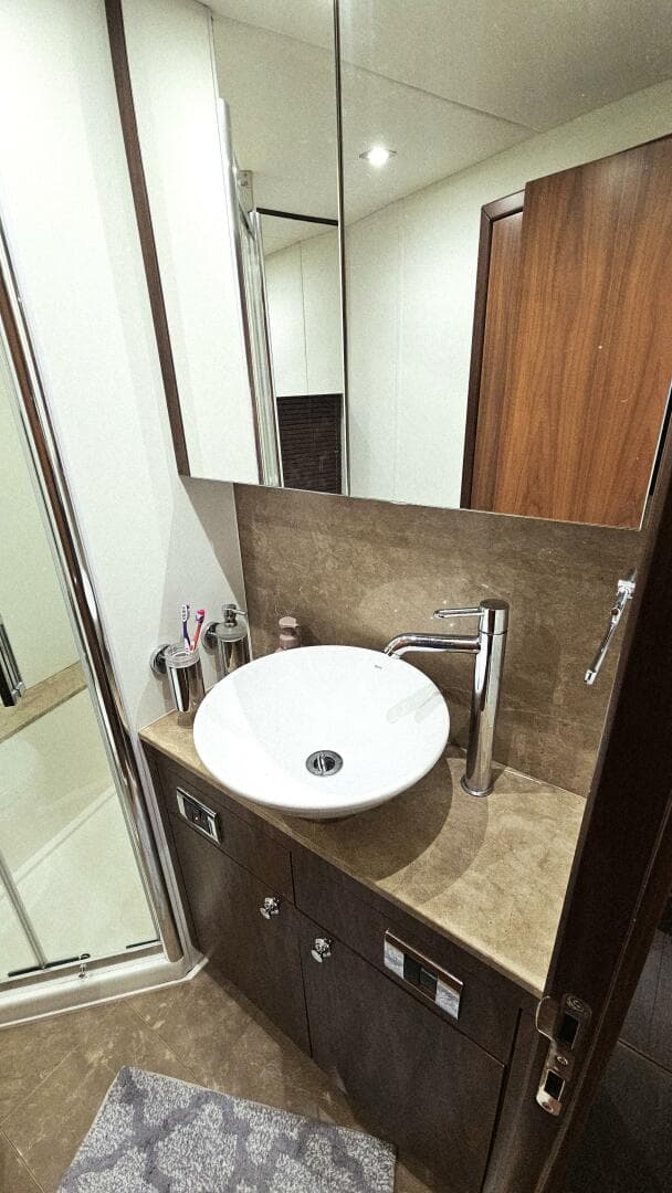 2012 Sunseeker Manhattan 53 — photo 74