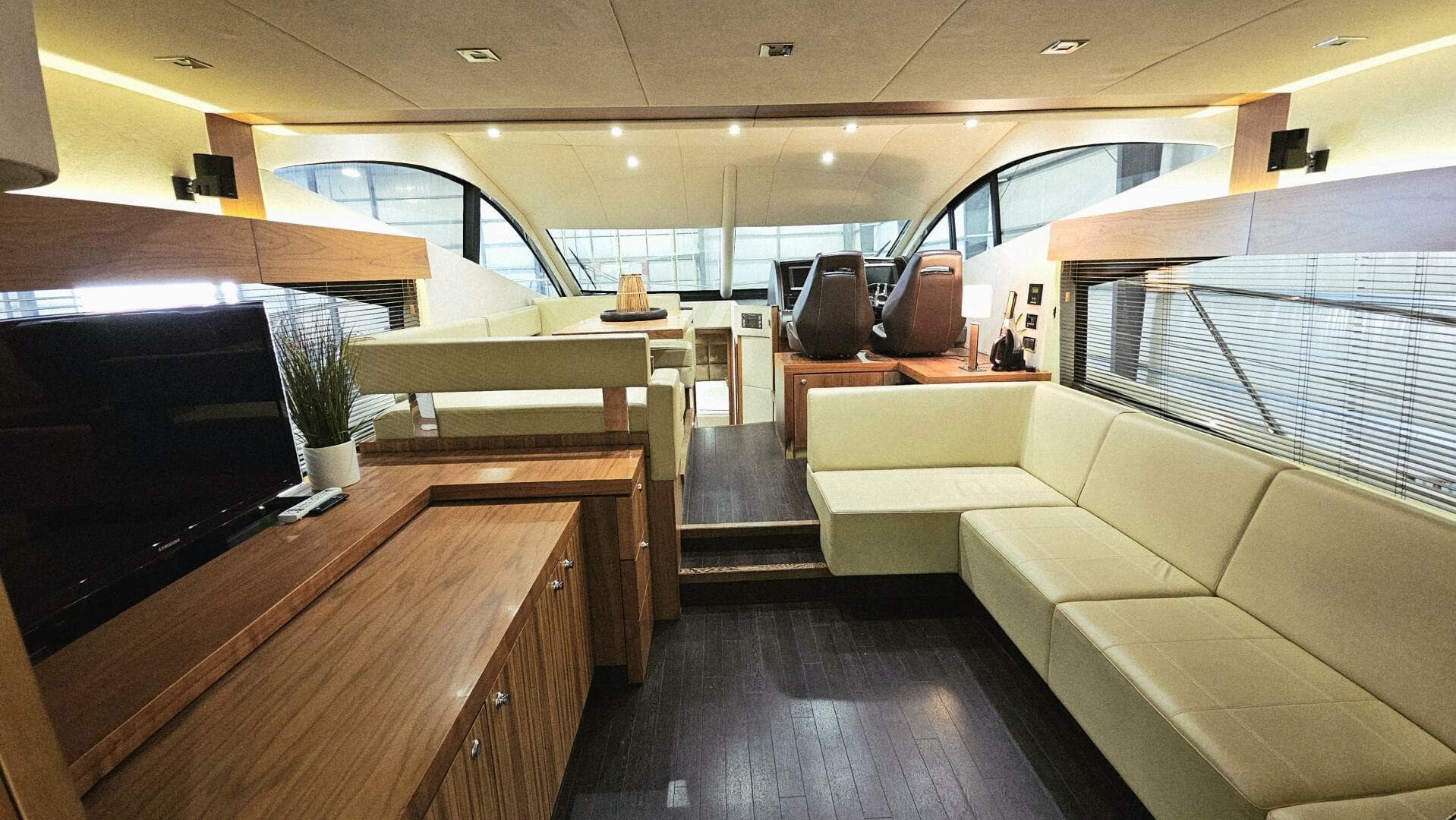 2012 Sunseeker Manhattan 53 — photo 37
