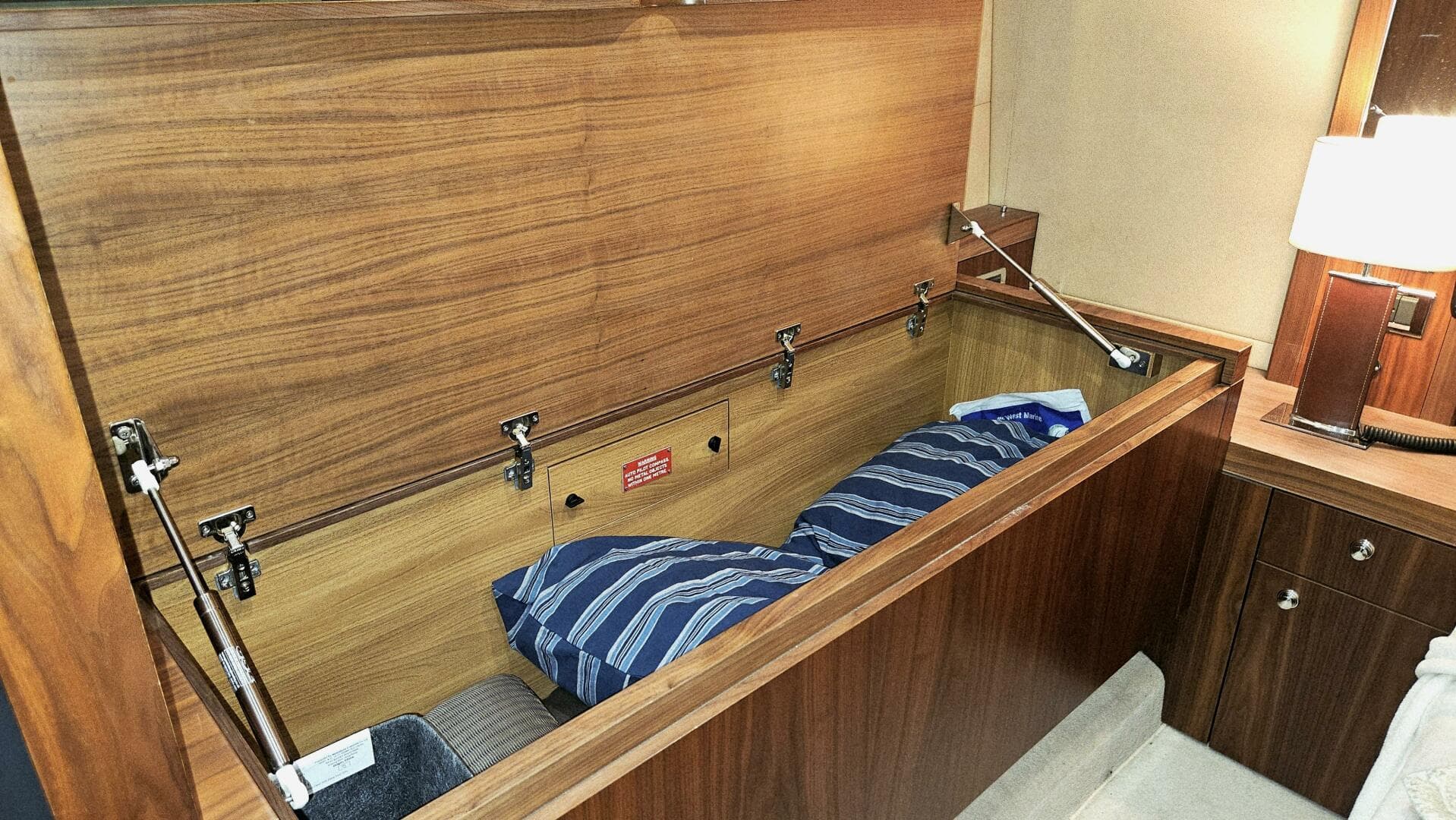 2012 Sunseeker Manhattan 53 — photo 65