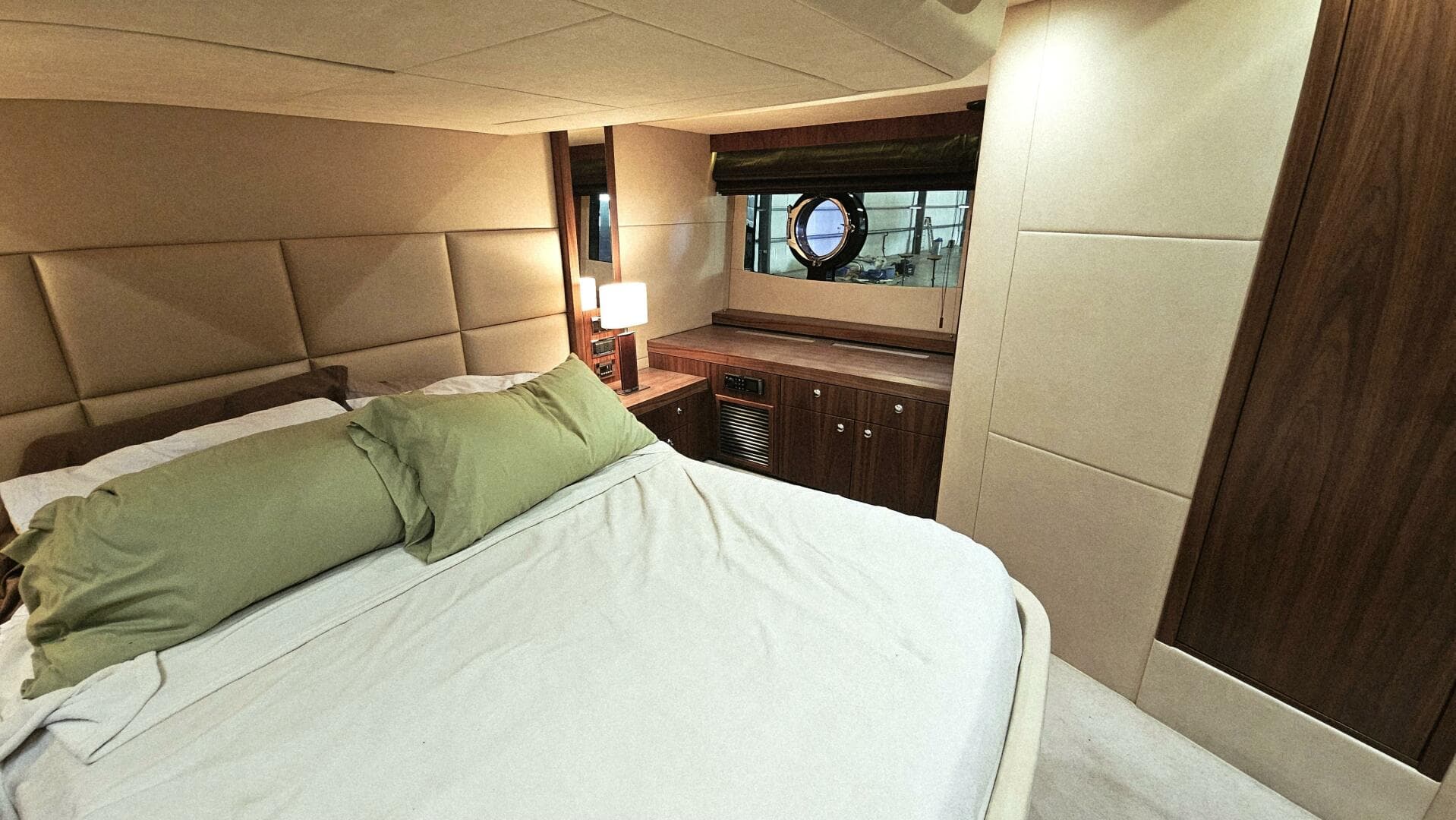 2012 Sunseeker Manhattan 53 — photo 63