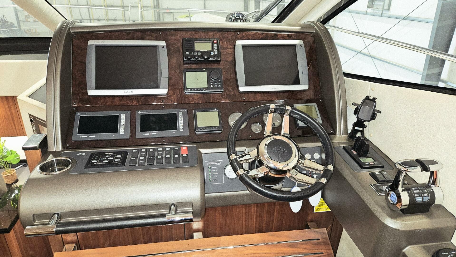 2012 Sunseeker Manhattan 53 — photo 45