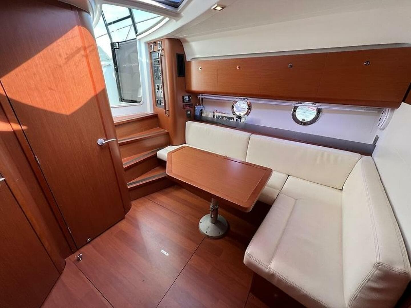 2013 Beneteau 38 Gran Turismo — photo 17
