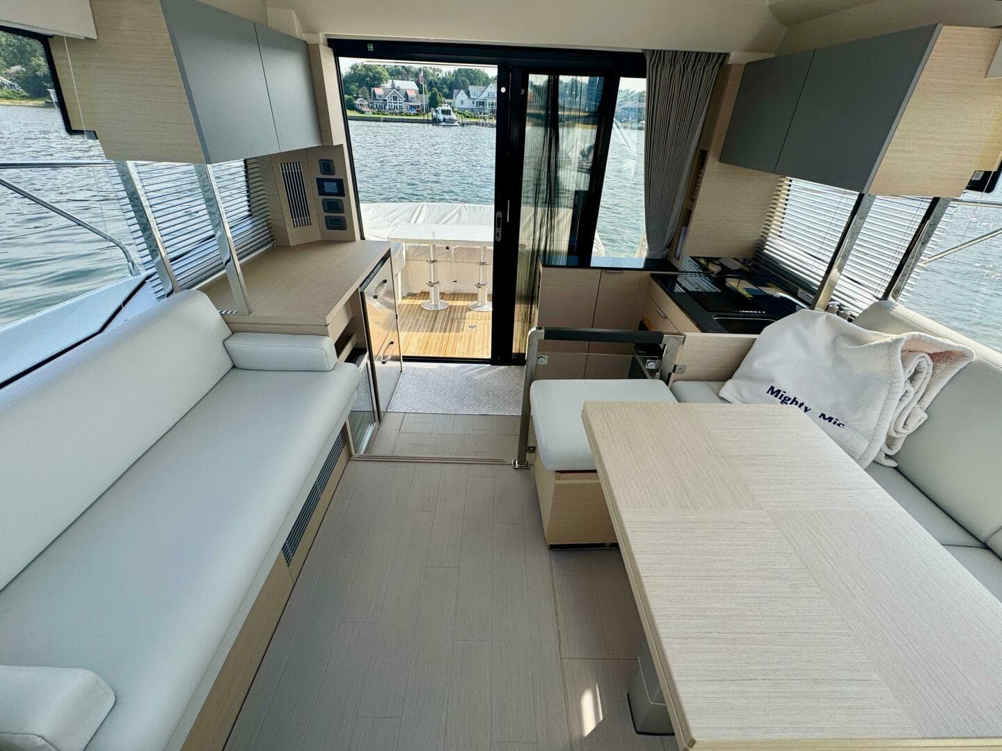 2024 Prestige 420S — photo 25