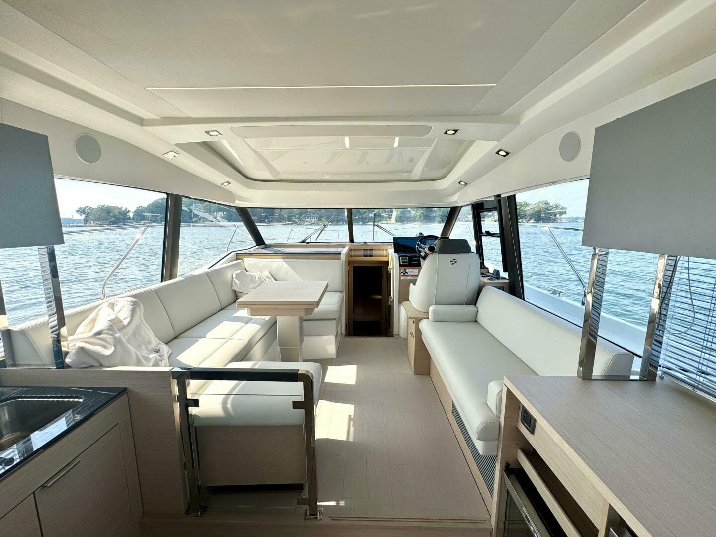 2024 Prestige 420S — photo 23