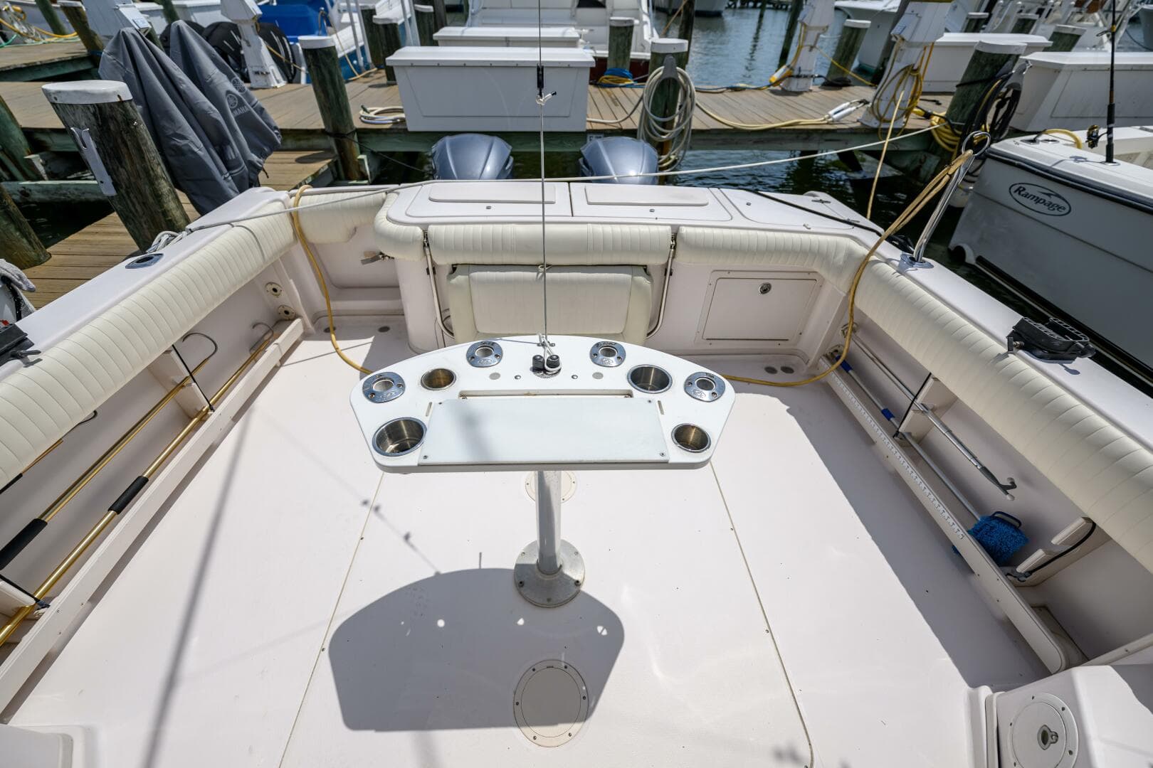 2003 Grady-White 330 Express — photo 15