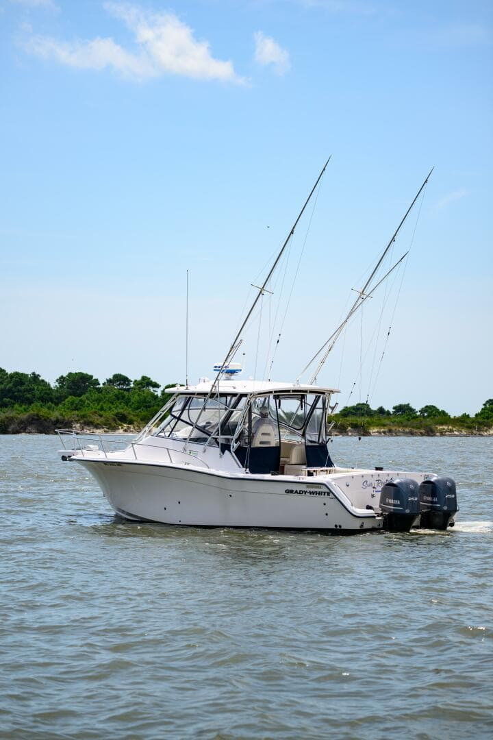 2003 Grady-White 330 Express — photo 9