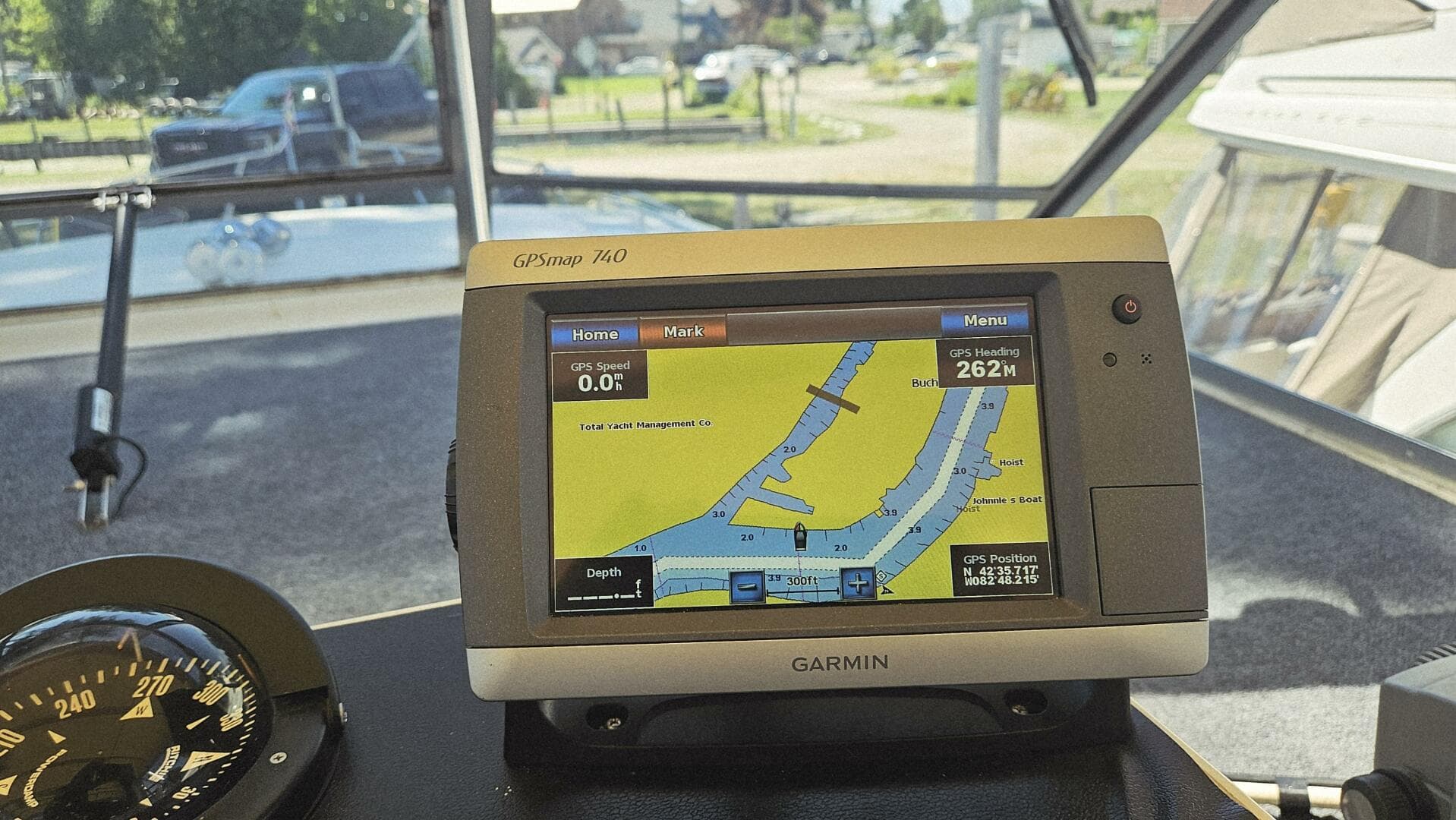 1986 Chris-Craft 381 Catalina — photo 14