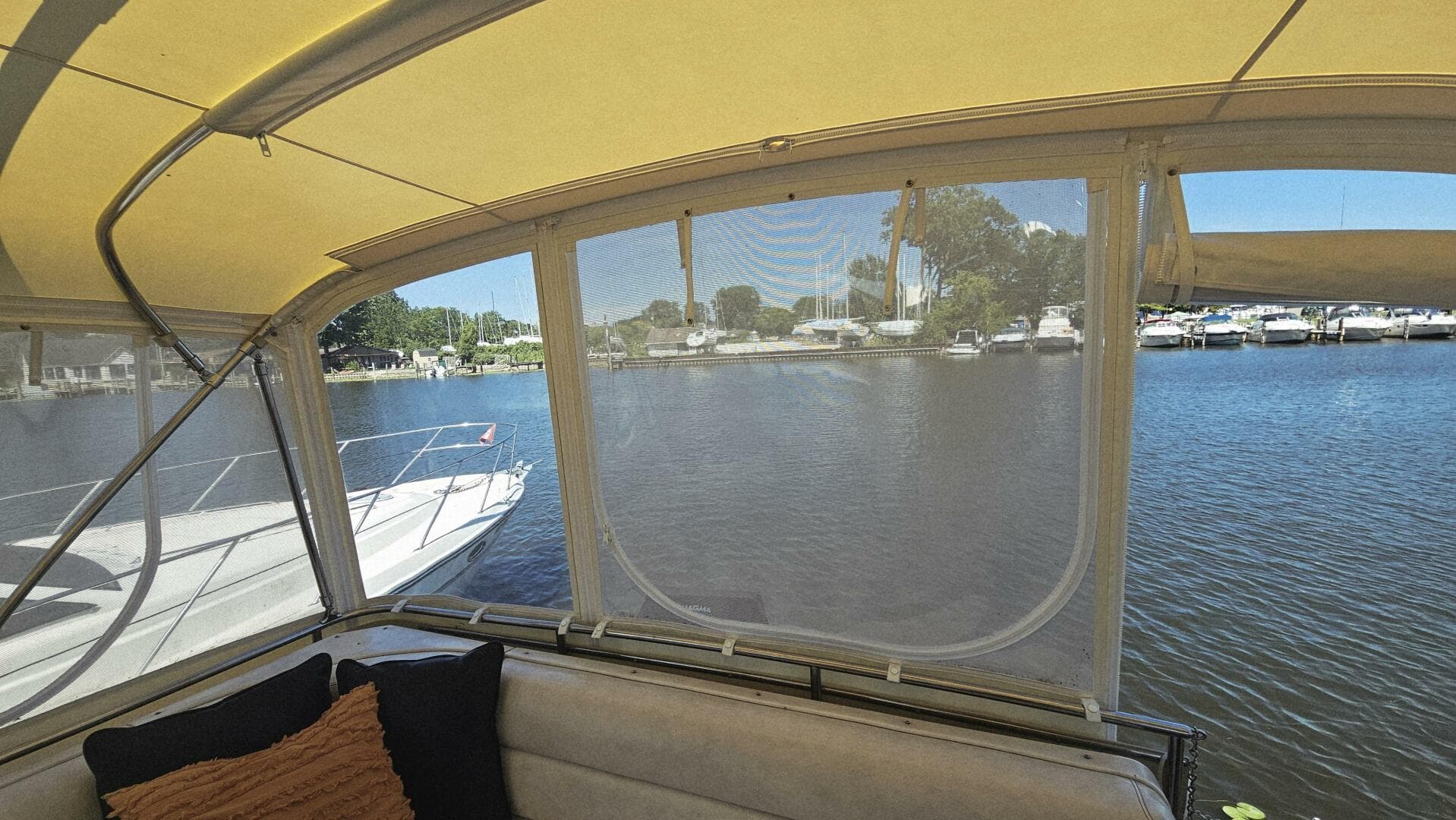 1986 Chris-Craft 381 Catalina — photo 7