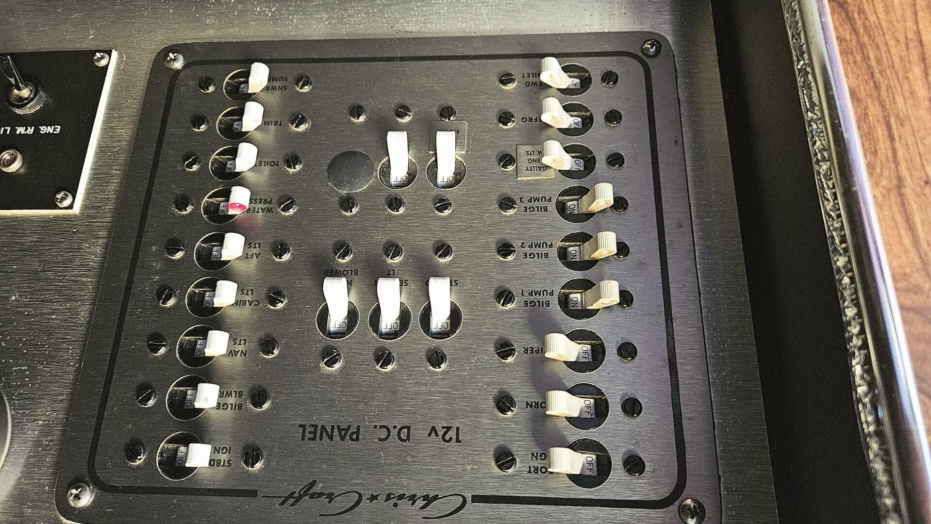 1986 Chris-Craft 381 Catalina — photo 38