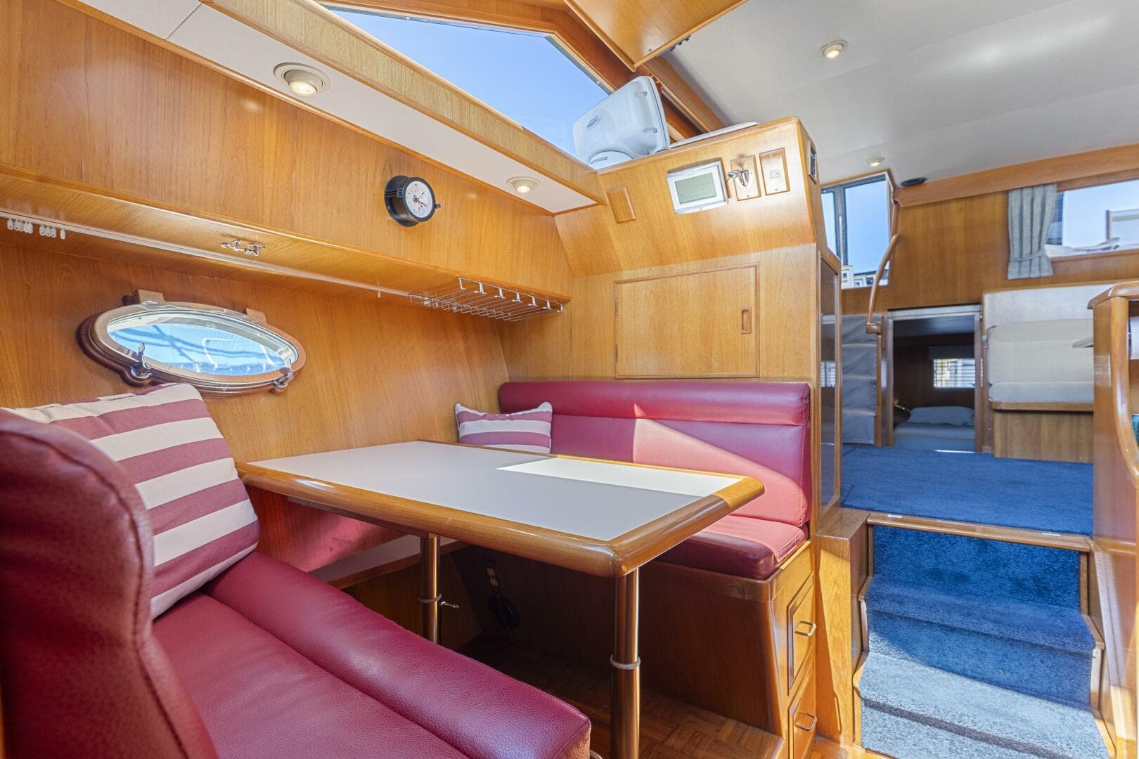 1993 Ocean Alexander — photo 18