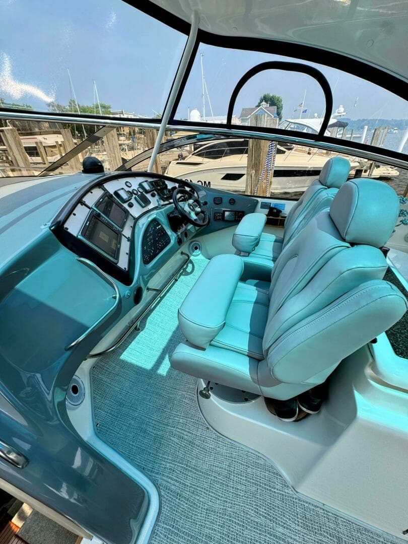 2005 Cruisers Yachts 540 Express — photo 29