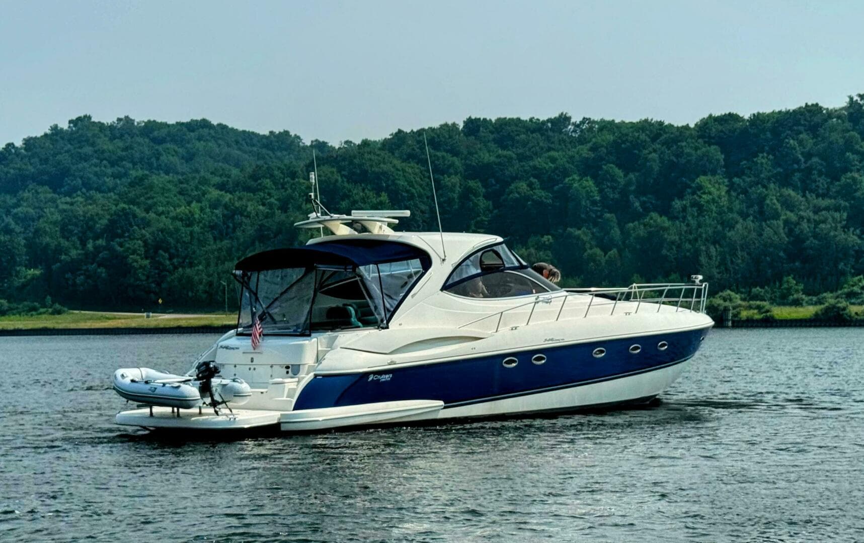 2005 Cruisers Yachts 540 Express — photo 7