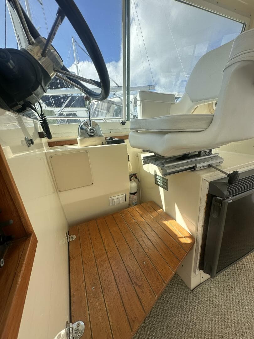 1996 Albin 31 Tournament Express — photo 19