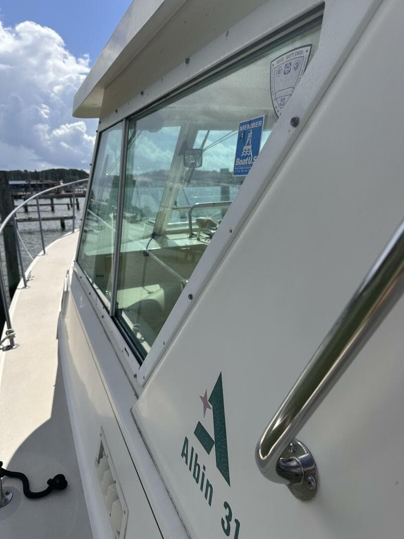 1996 Albin 31 Tournament Express — photo 29