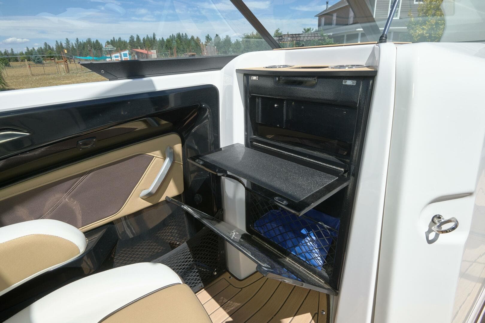 2023 Yamaha Boats 252S — photo 38