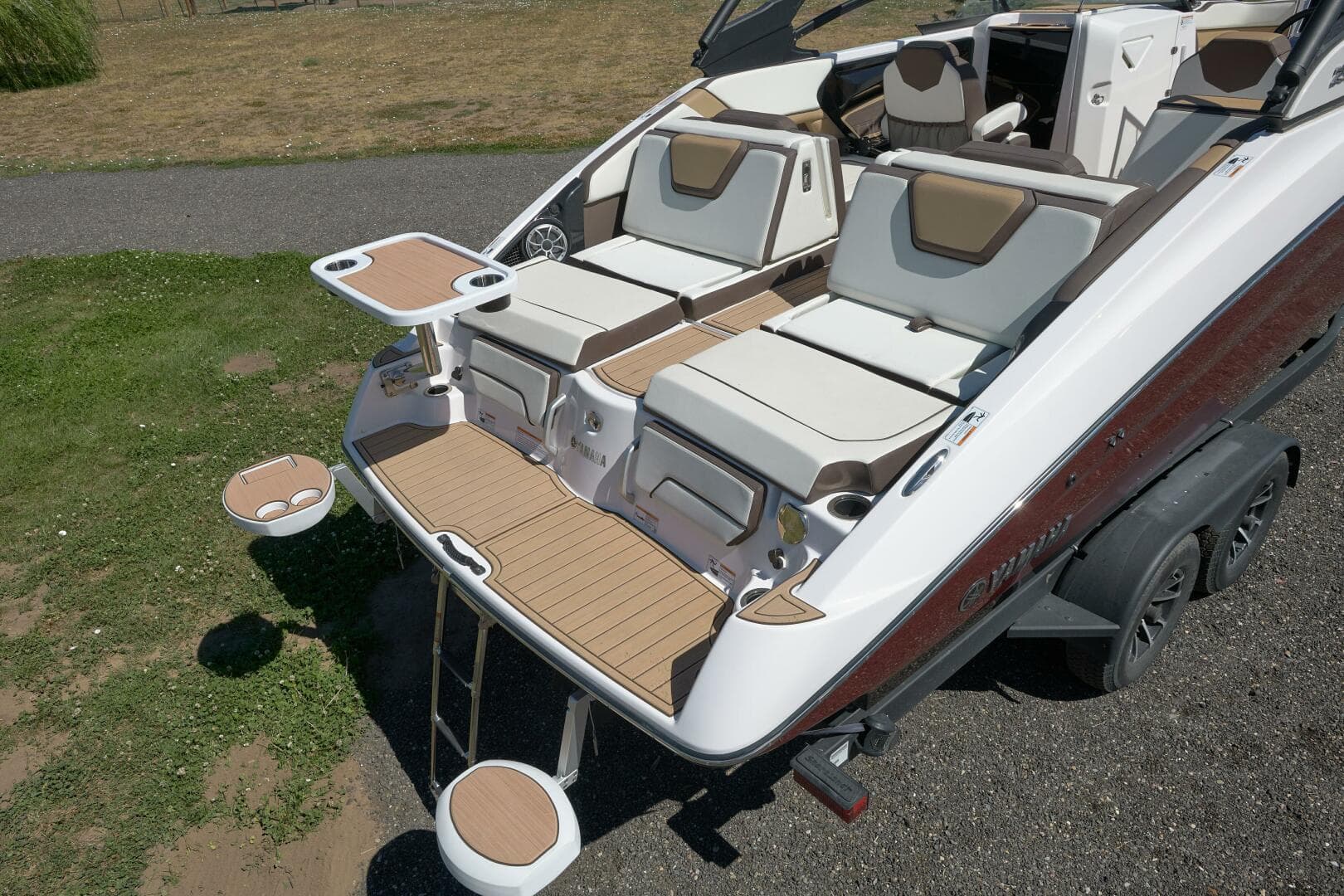 2023 Yamaha Boats 252S — photo 25