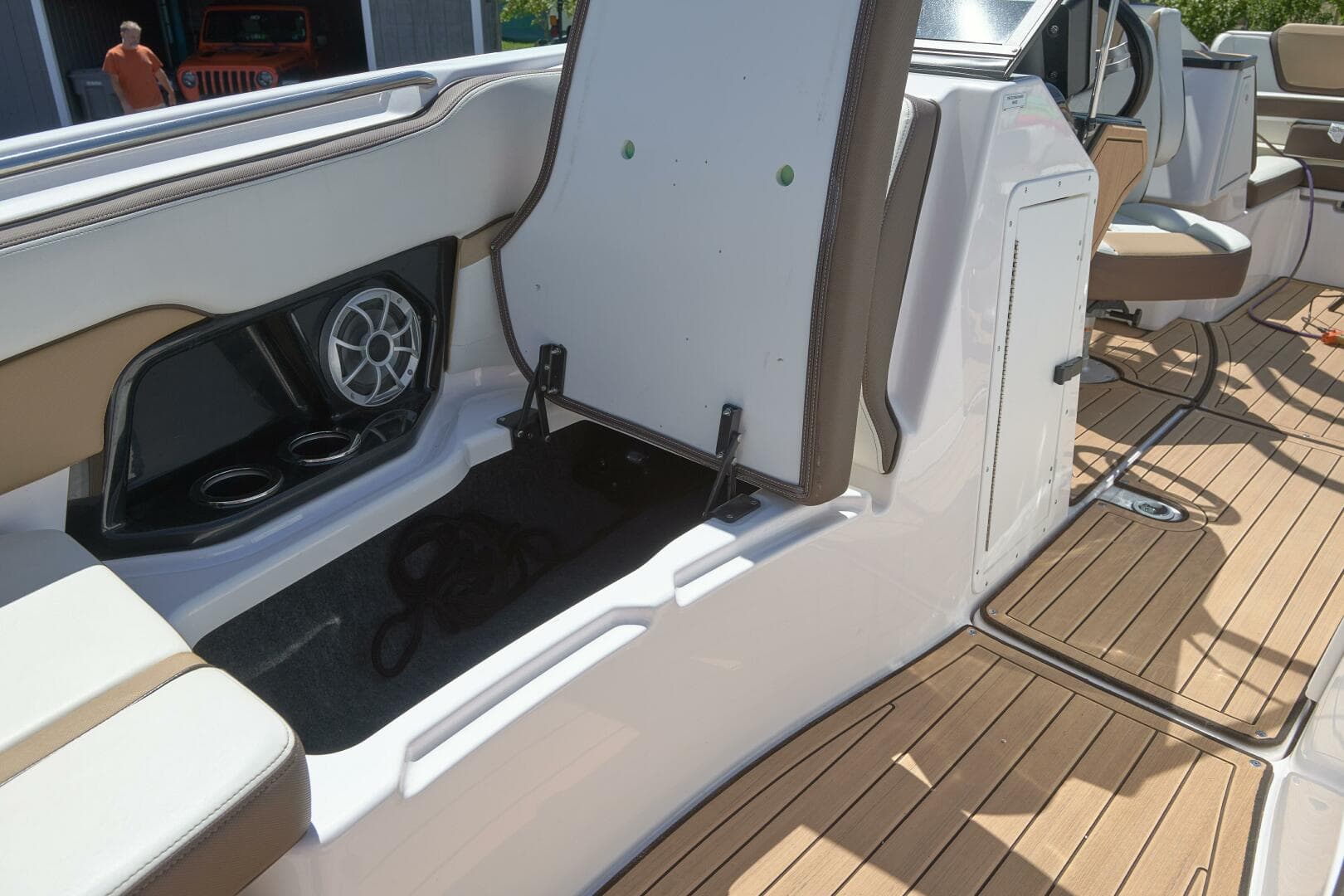 2023 Yamaha Boats 252S — photo 21