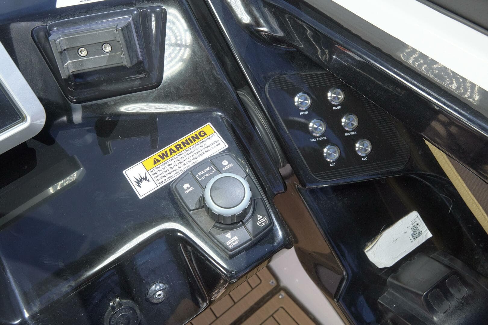 2023 Yamaha Boats 252S — photo 72