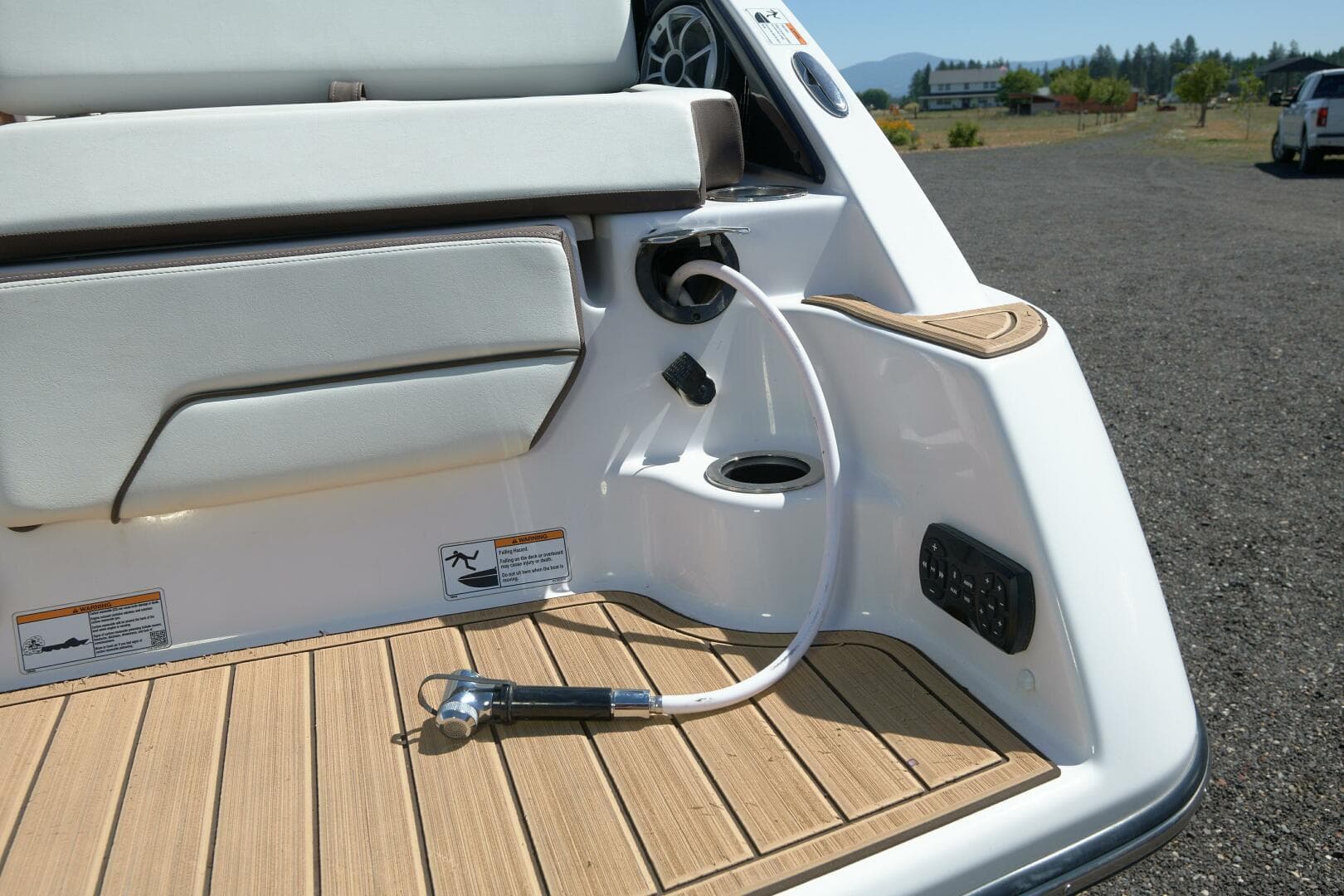 2023 Yamaha Boats 252S — photo 52