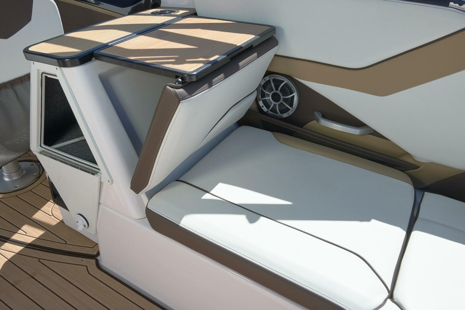 2023 Yamaha Boats 252S — photo 53