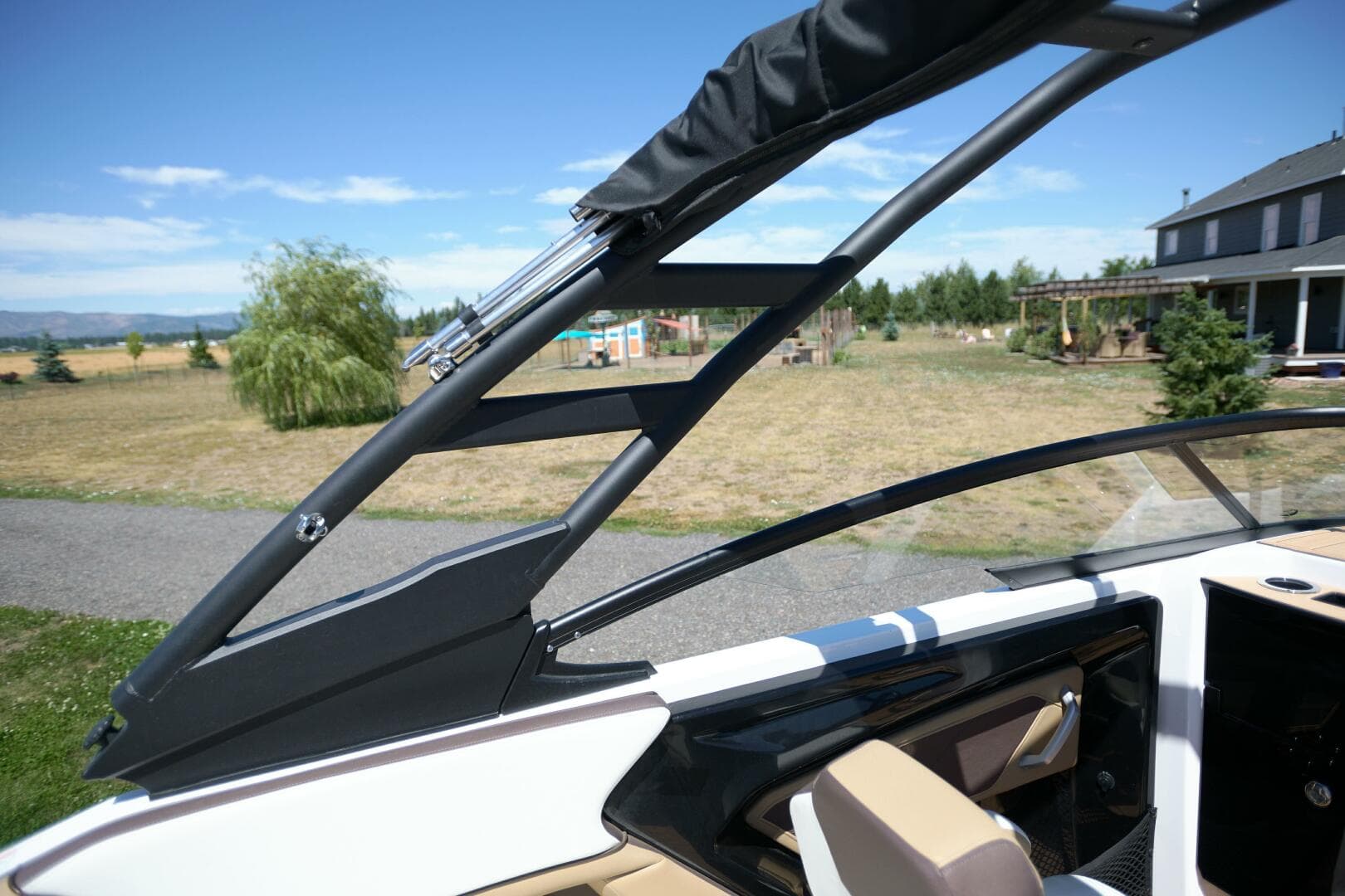 2023 Yamaha Boats 252S — photo 45