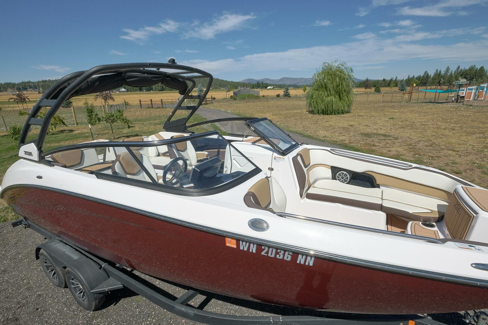 2023 Yamaha Boats 252S — photo 46