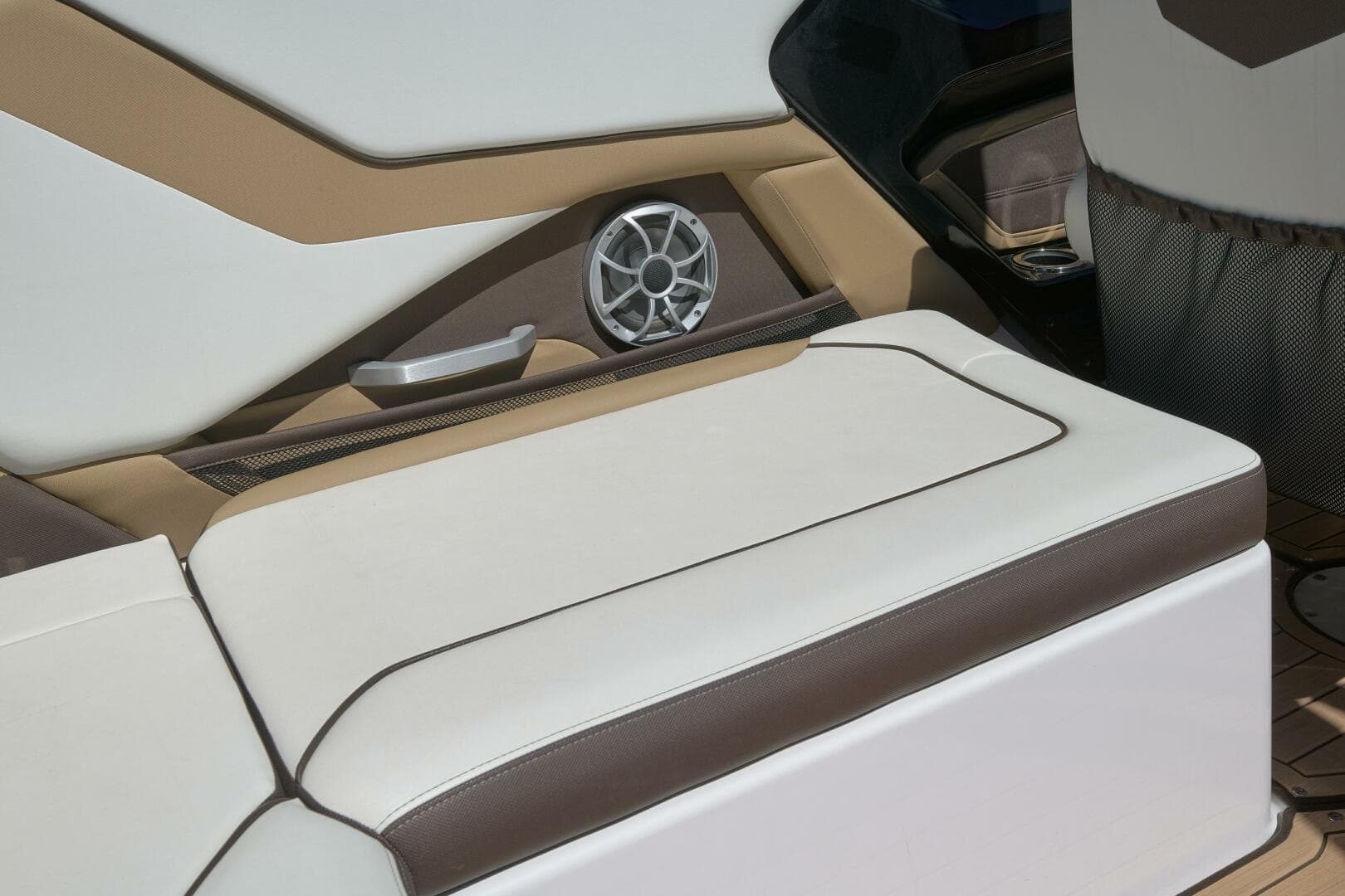 2023 Yamaha Boats 252S — photo 71