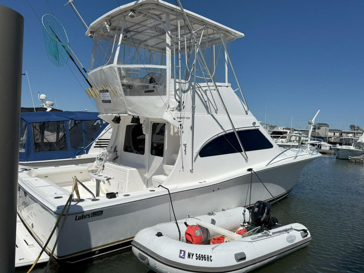 2005 Luhrs 36 Convertible — photo 27