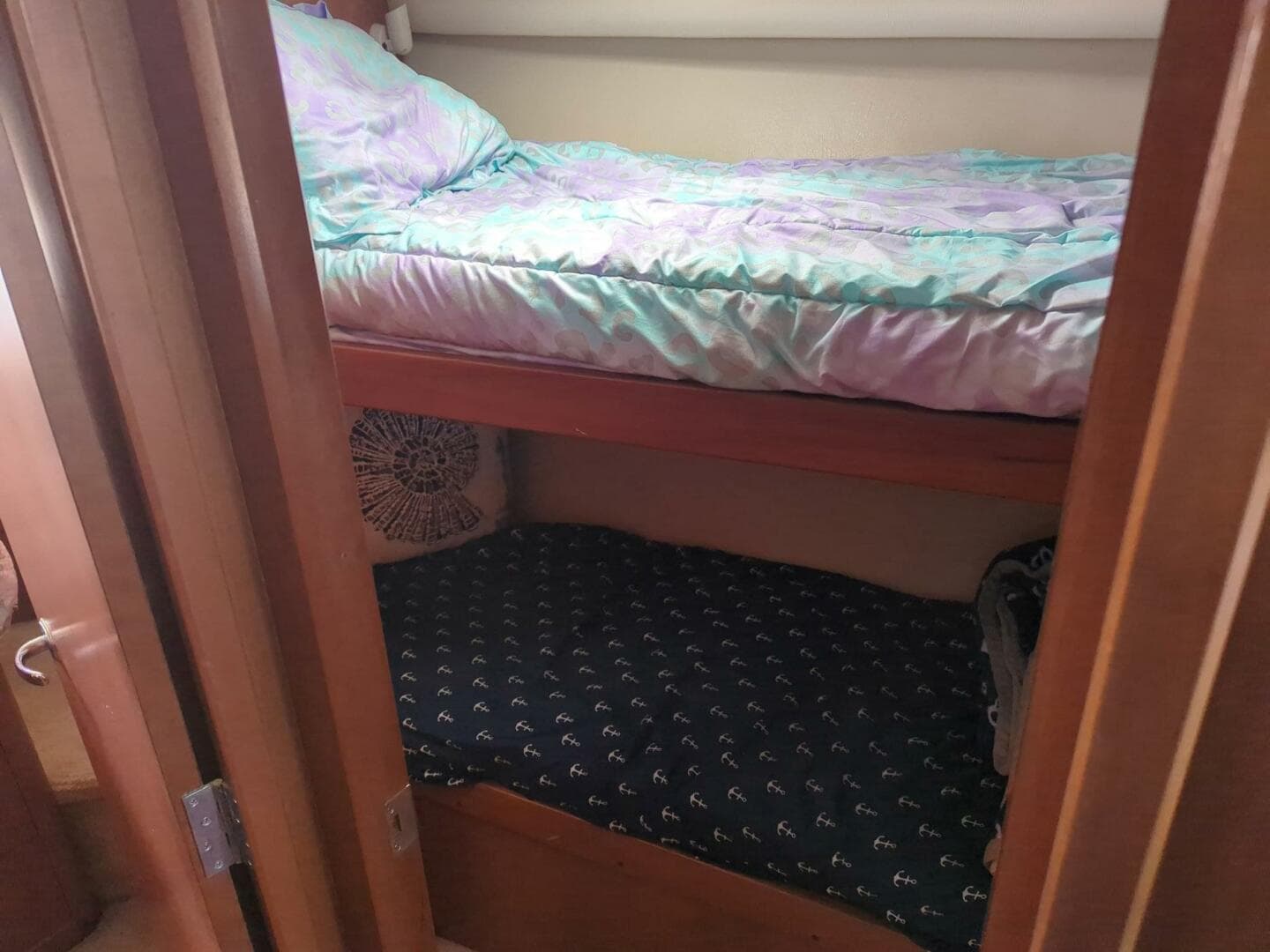 2005 Luhrs 36 Convertible — photo 12