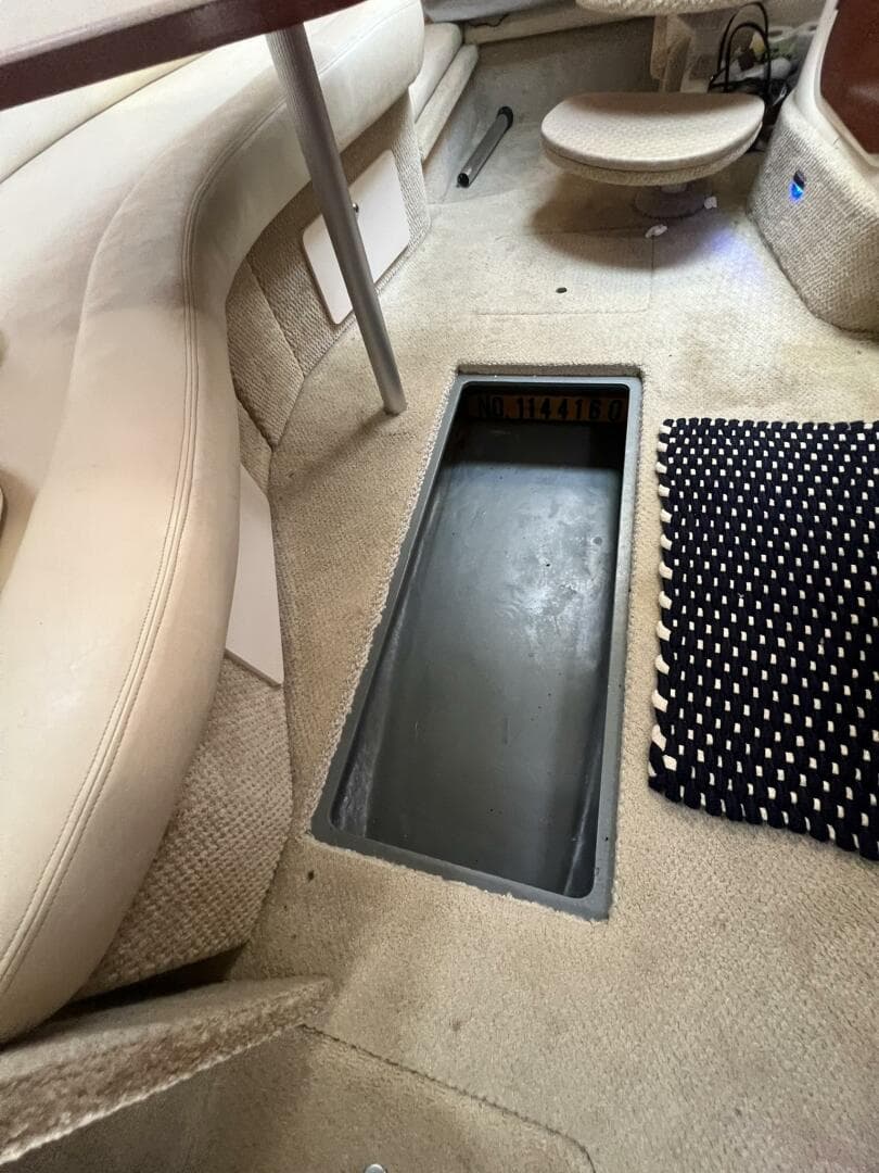 2003 Sea Ray 320 Sundancer — photo 48