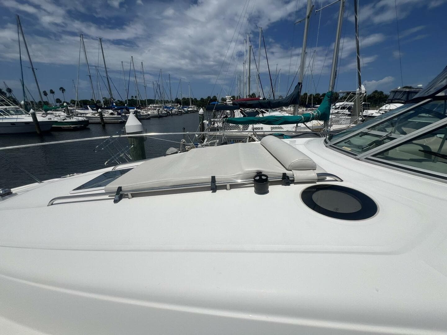 2003 Sea Ray 320 Sundancer — photo 12