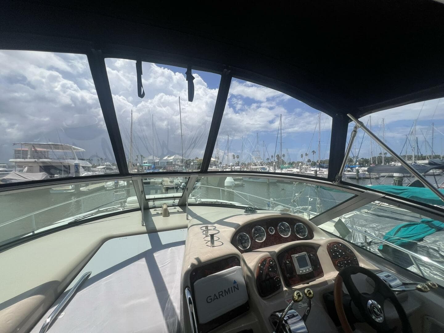 2003 Sea Ray 320 Sundancer — photo 16