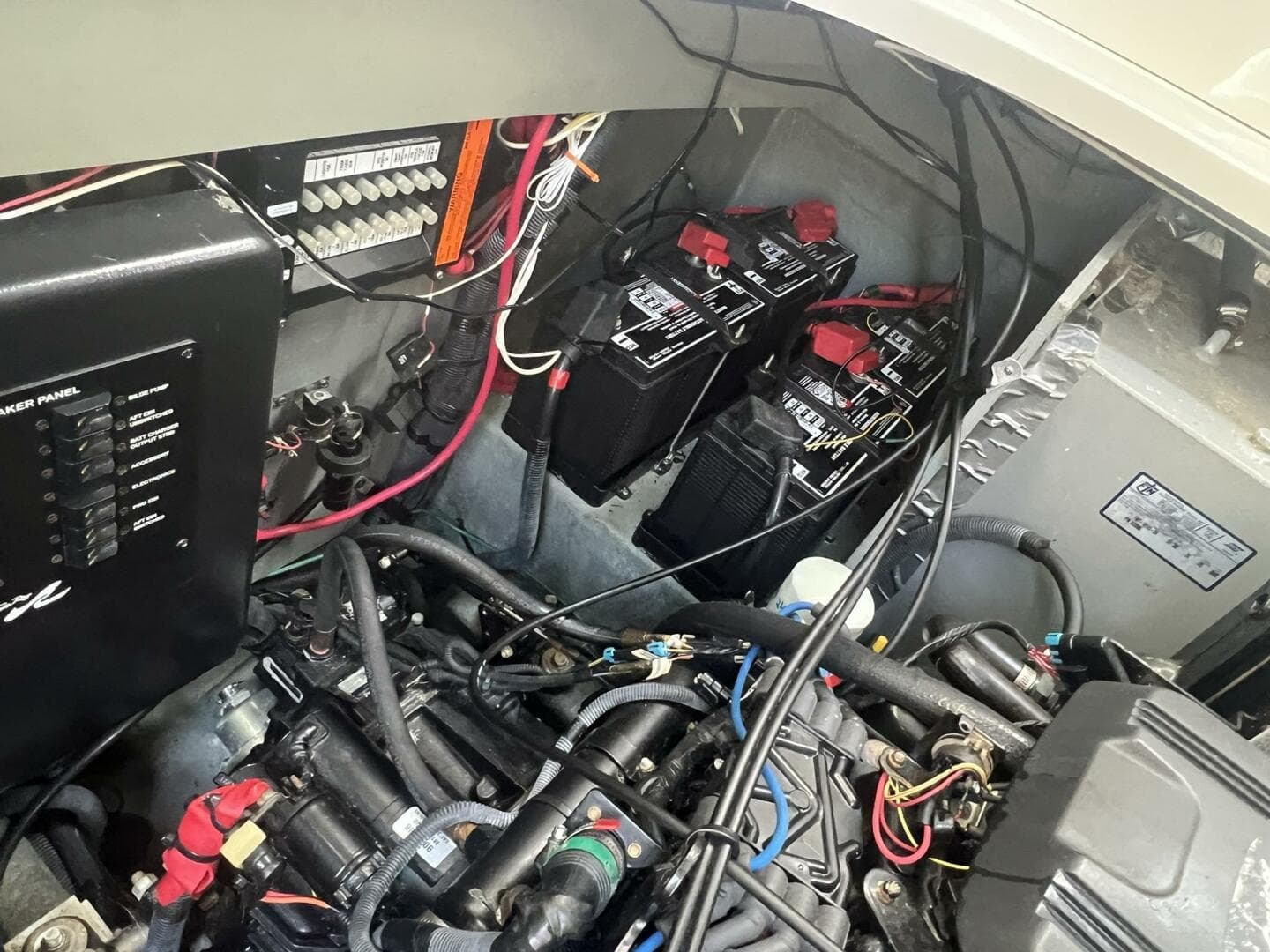 2003 Sea Ray 320 Sundancer — photo 54