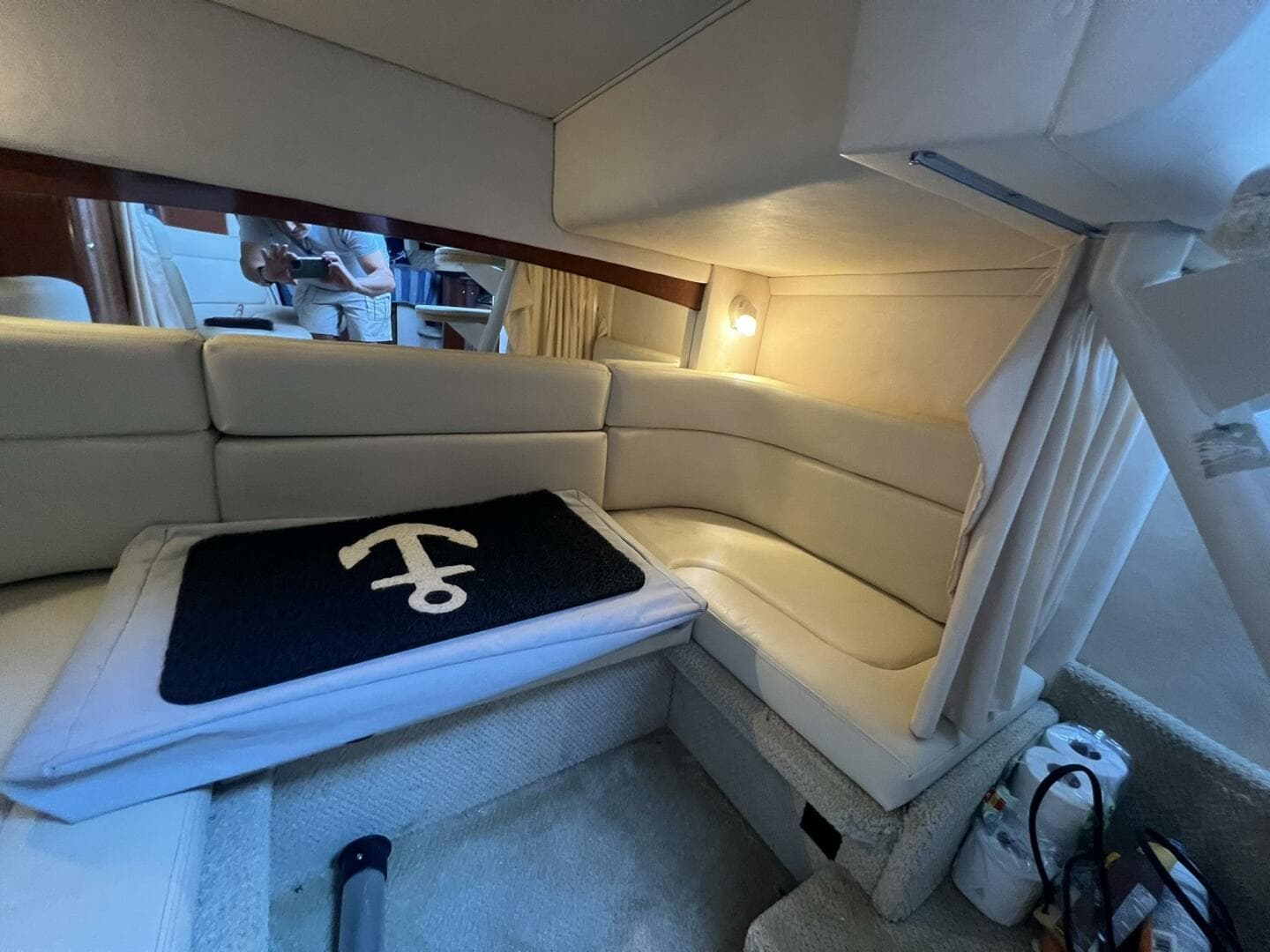 2003 Sea Ray 320 Sundancer — photo 39