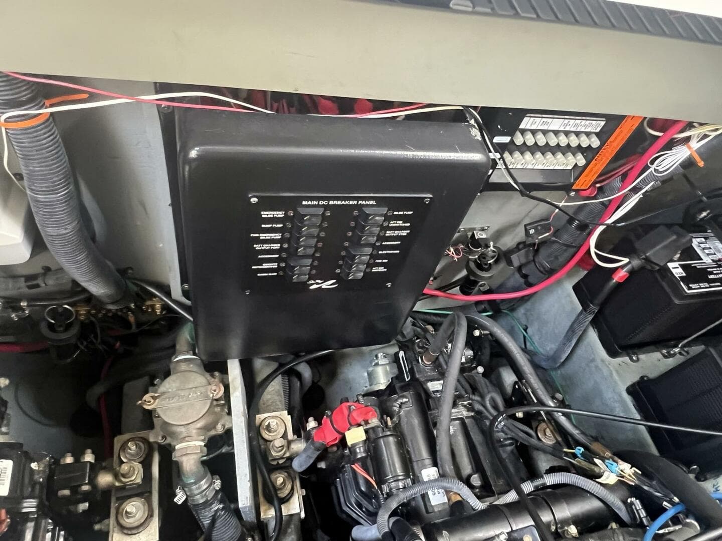 2003 Sea Ray 320 Sundancer — photo 55