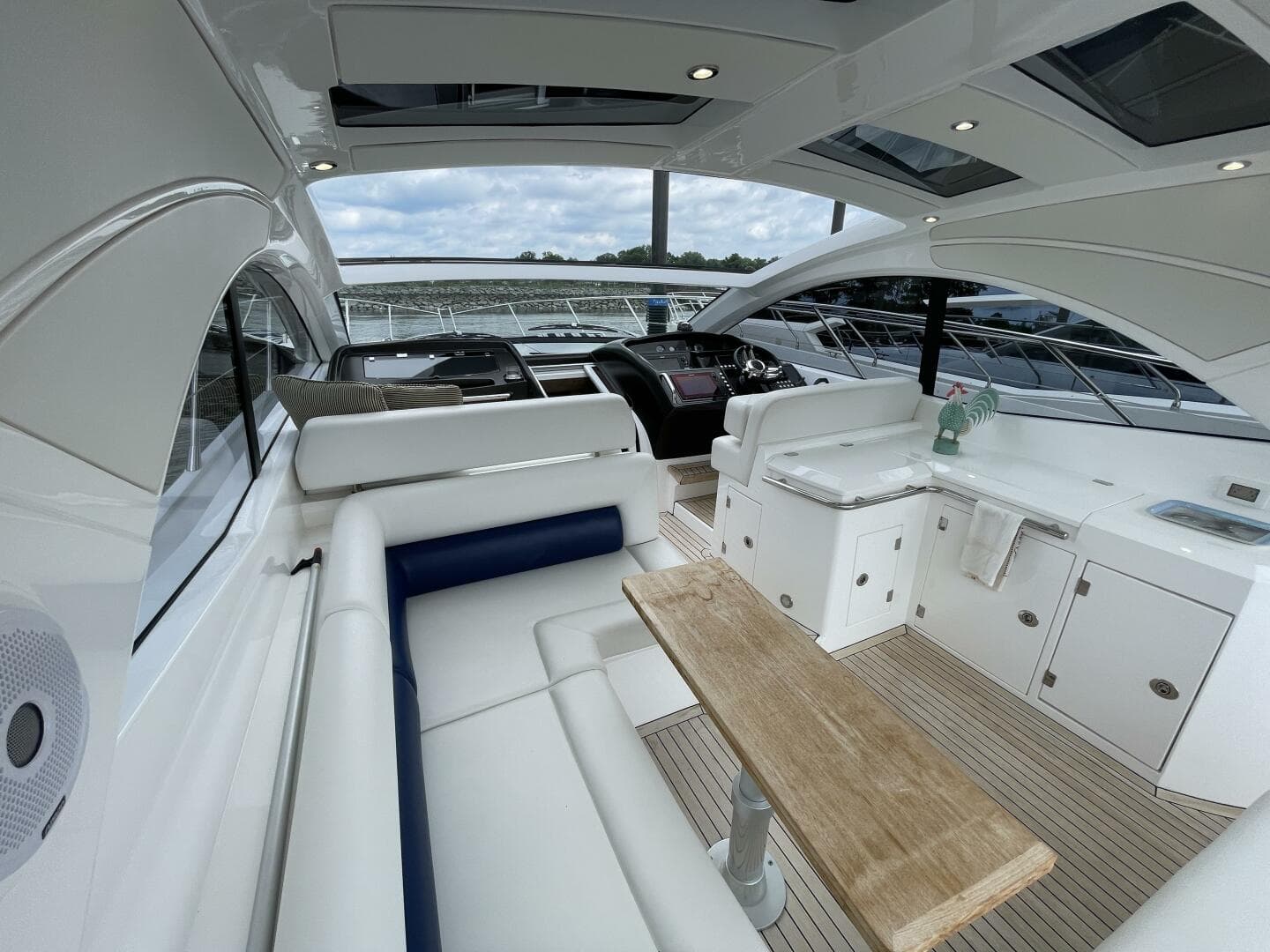 2015 Sunseeker San Remo 48 — photo 21