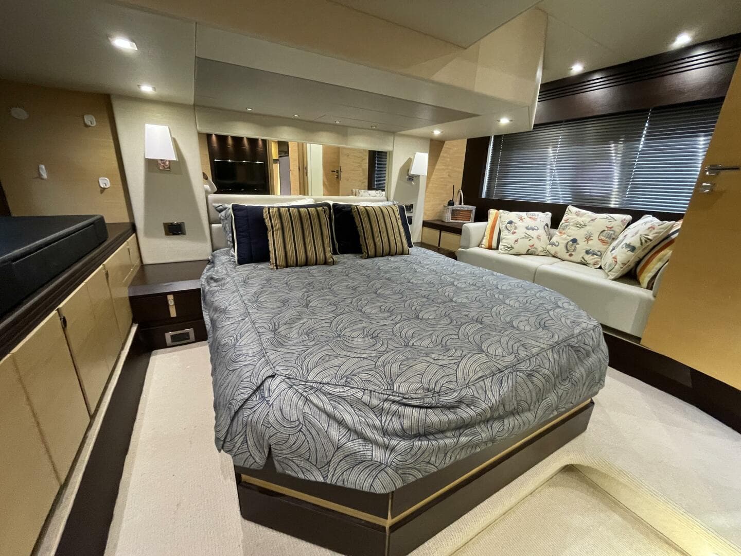 2015 Sunseeker San Remo 48 — photo 35