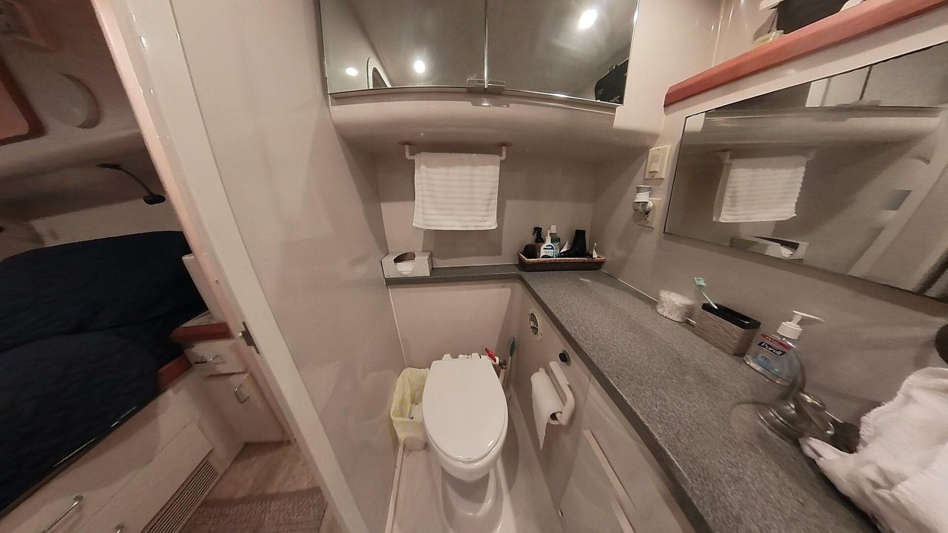 1997 Mainship 34 Aft Cabin — photo 36