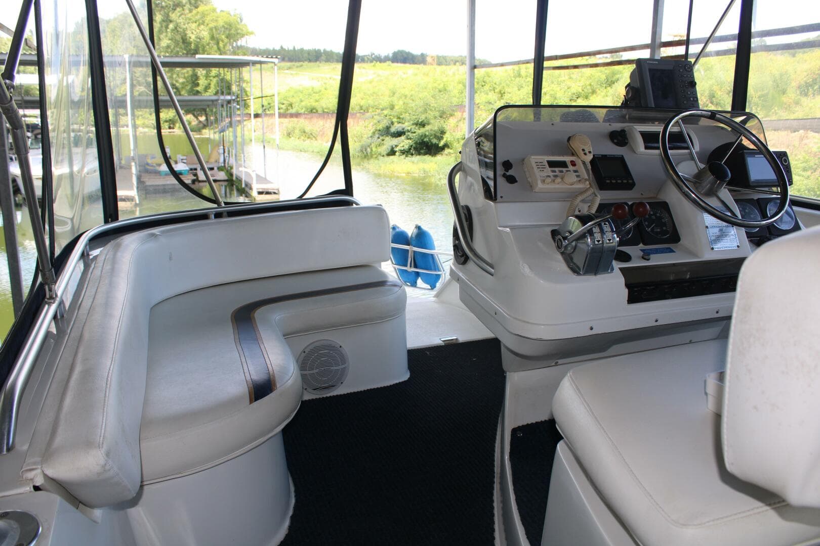 1997 Mainship 34 Aft Cabin — photo 9