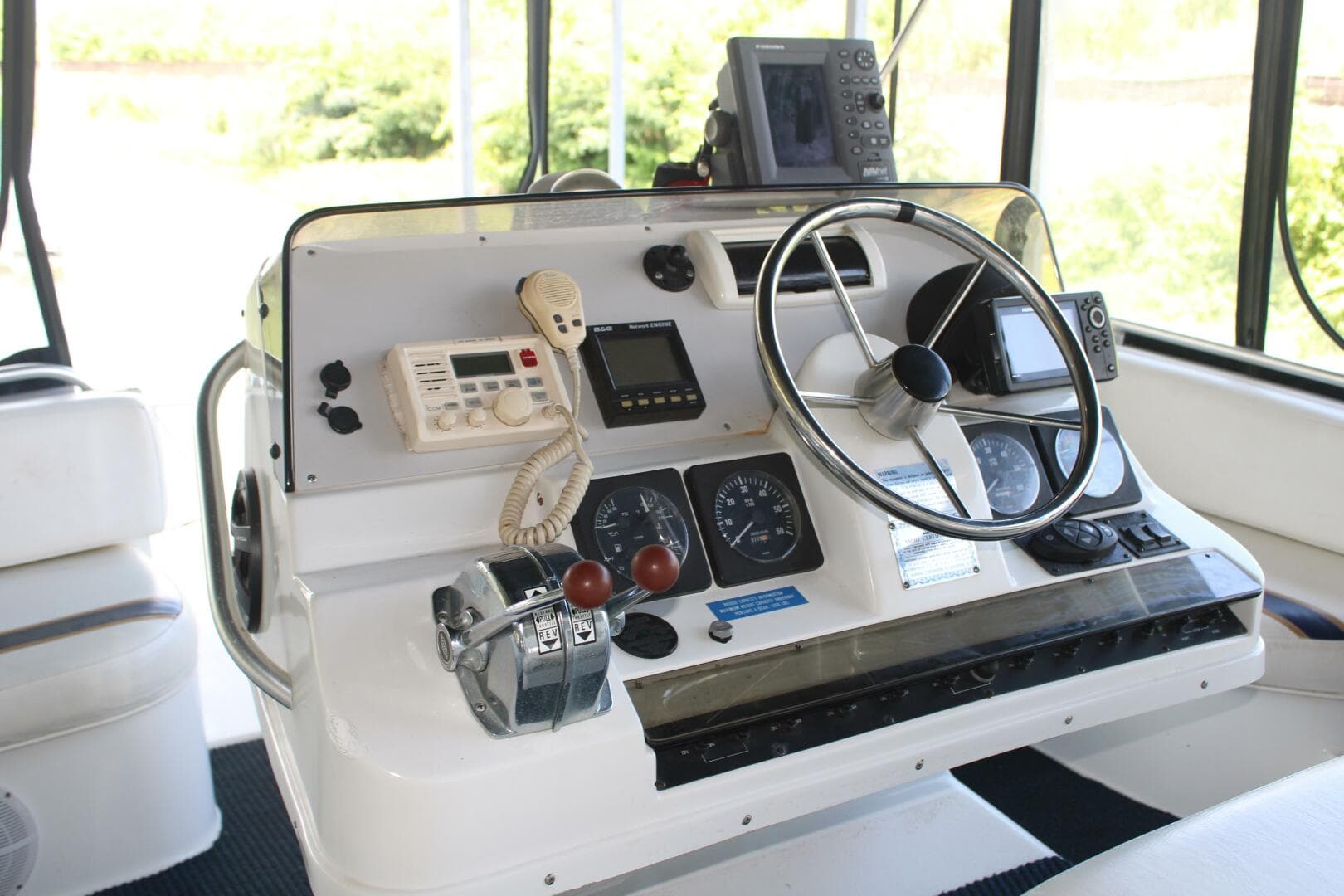 1997 Mainship 34 Aft Cabin — photo 10