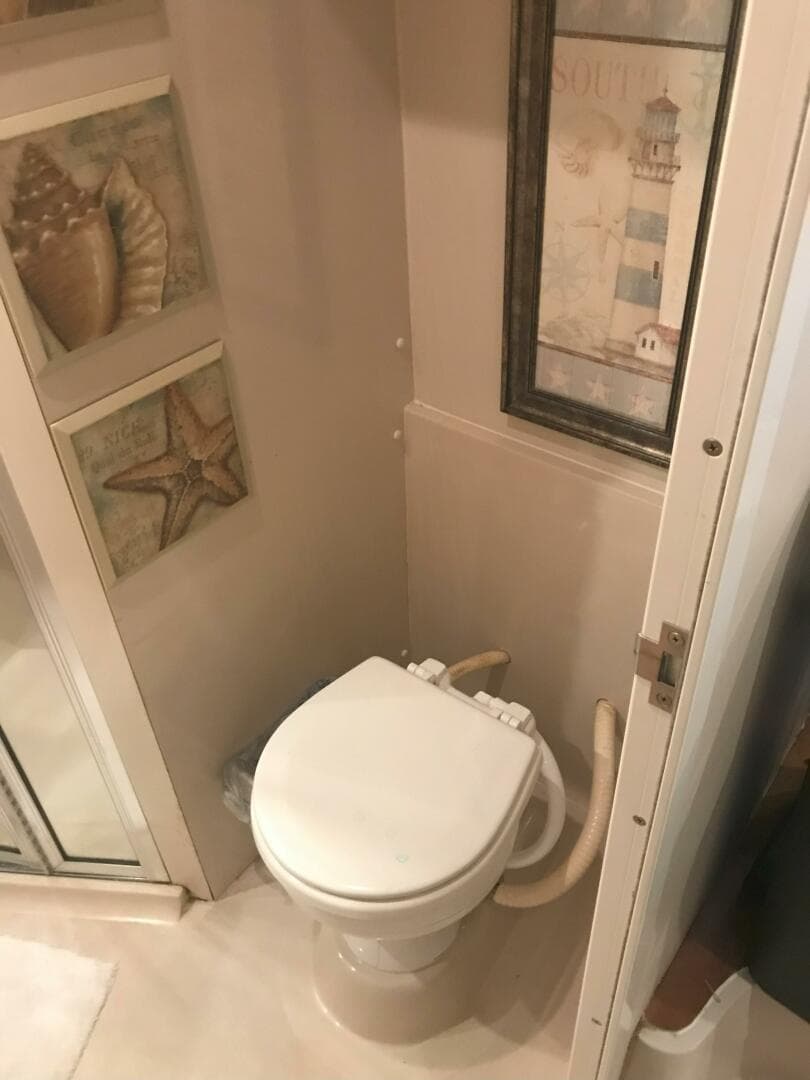 1997 Mainship 34 Aft Cabin — photo 30