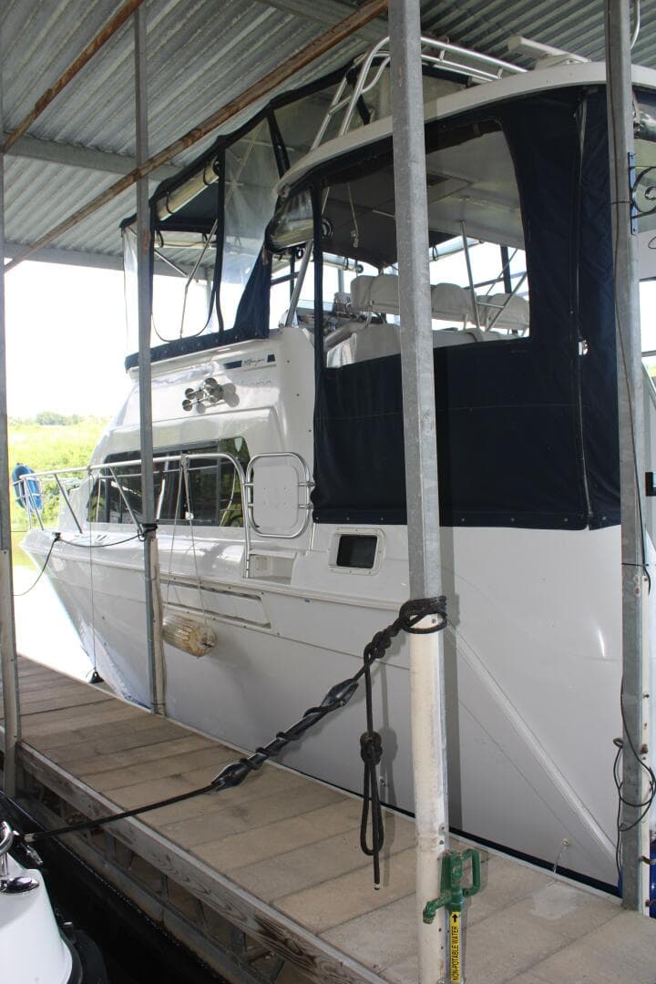 1997 Mainship 34 Aft Cabin — photo 3