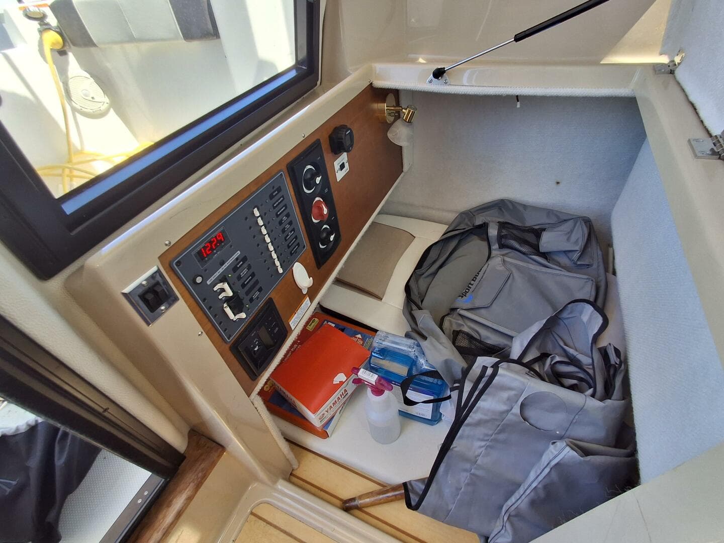 2017 Cutwater C-24 — photo 19