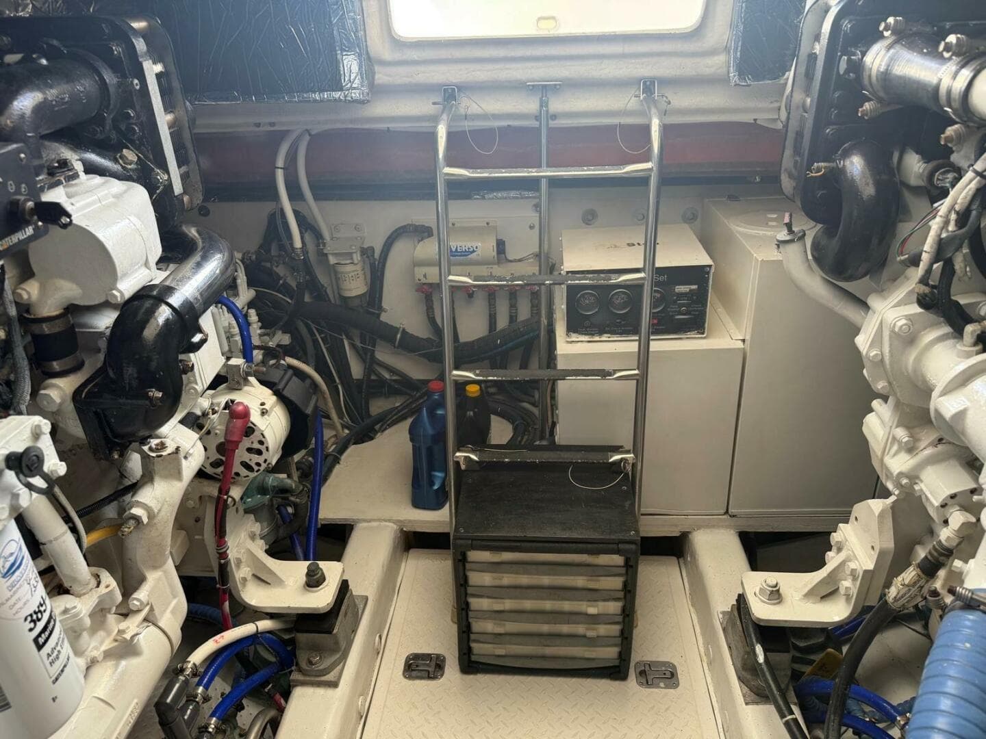 2000 Tiara Yachts 5200 Express — photo 48