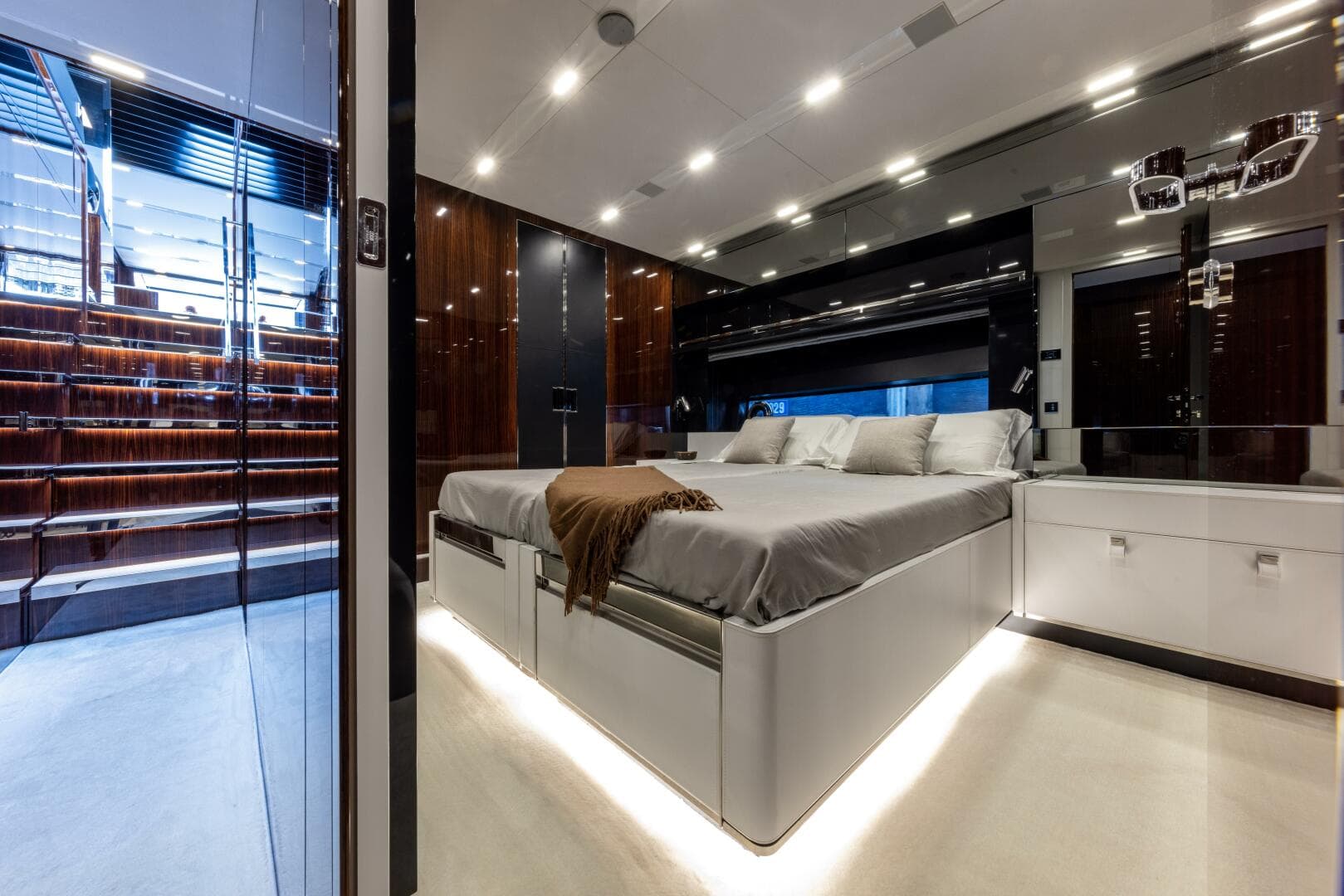 2021 Riva Folgore — photo 10