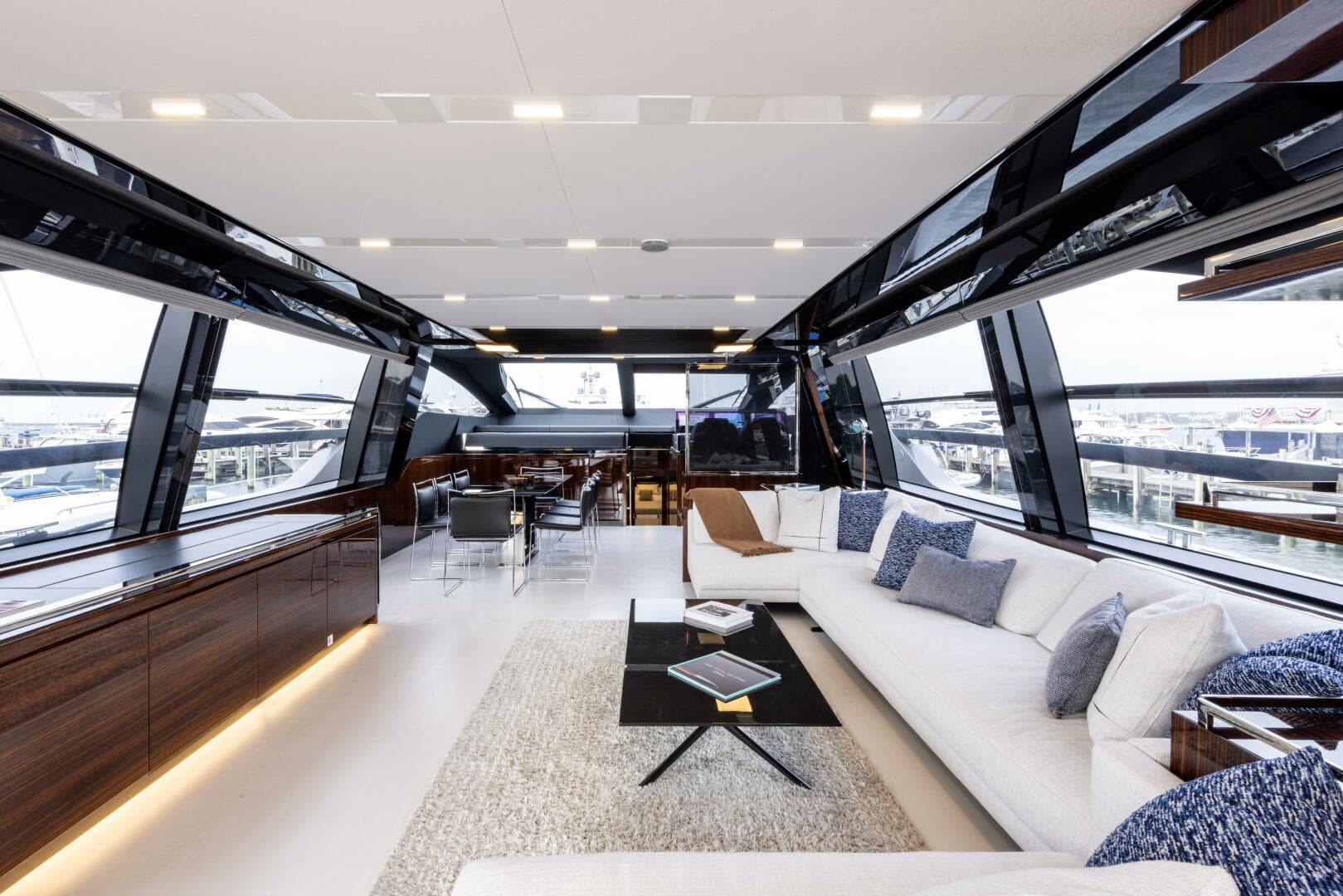 2021 Riva Folgore — photo 25