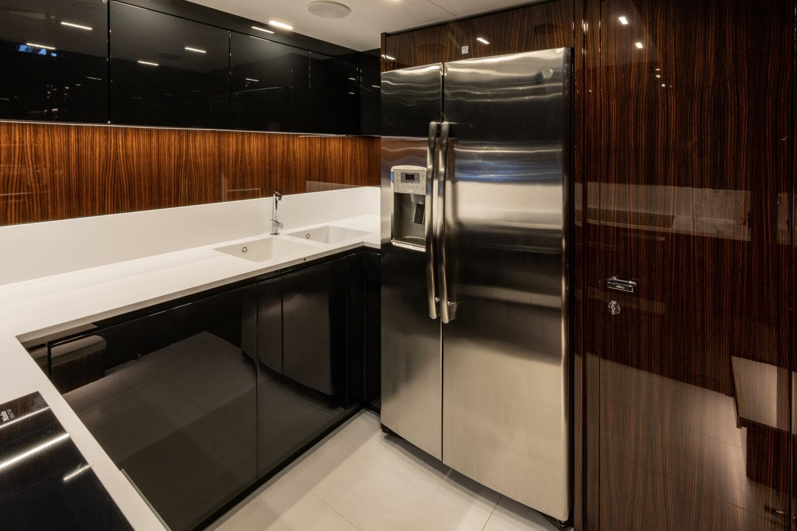 2021 Riva Folgore — photo 31