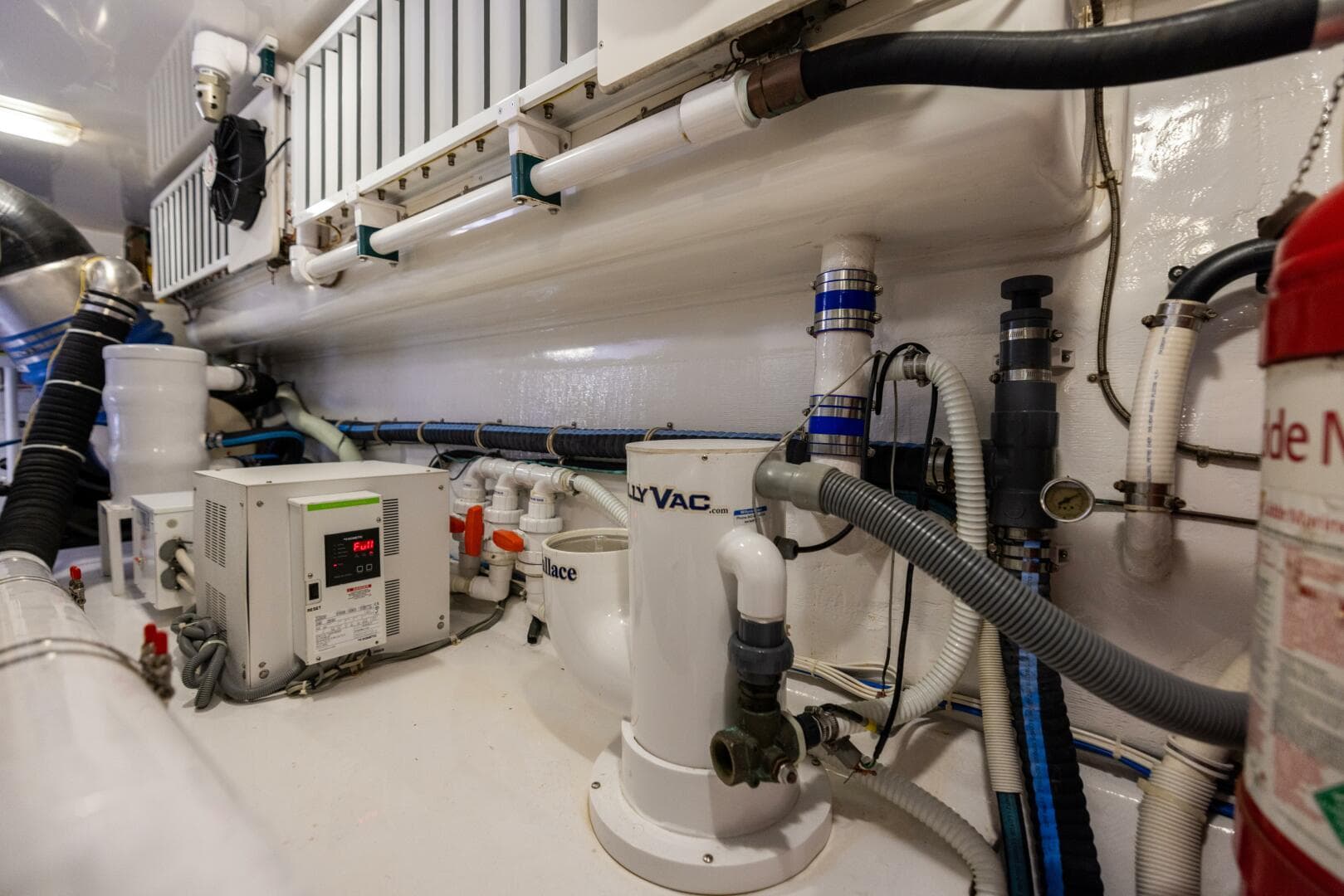 2011 Viking 70 Convertible — photo 67