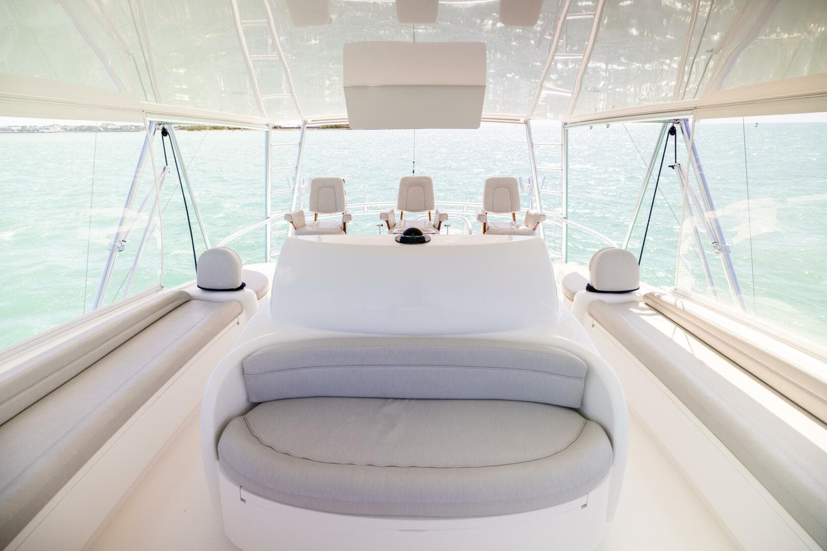 2011 Viking 70 Convertible — photo 38